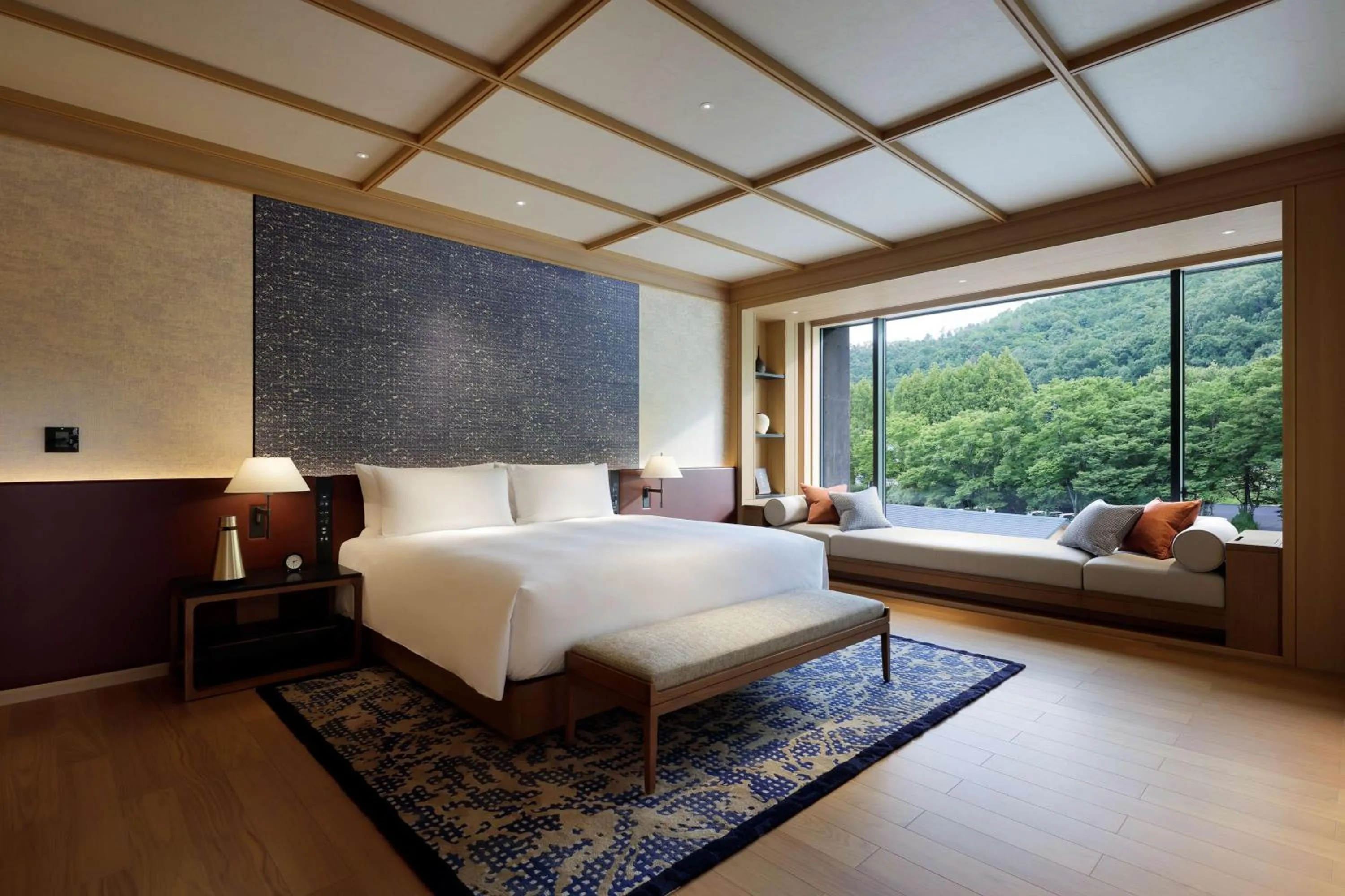 Bed in ROKU KYOTO, LXR Hotels & Resorts by Hilton