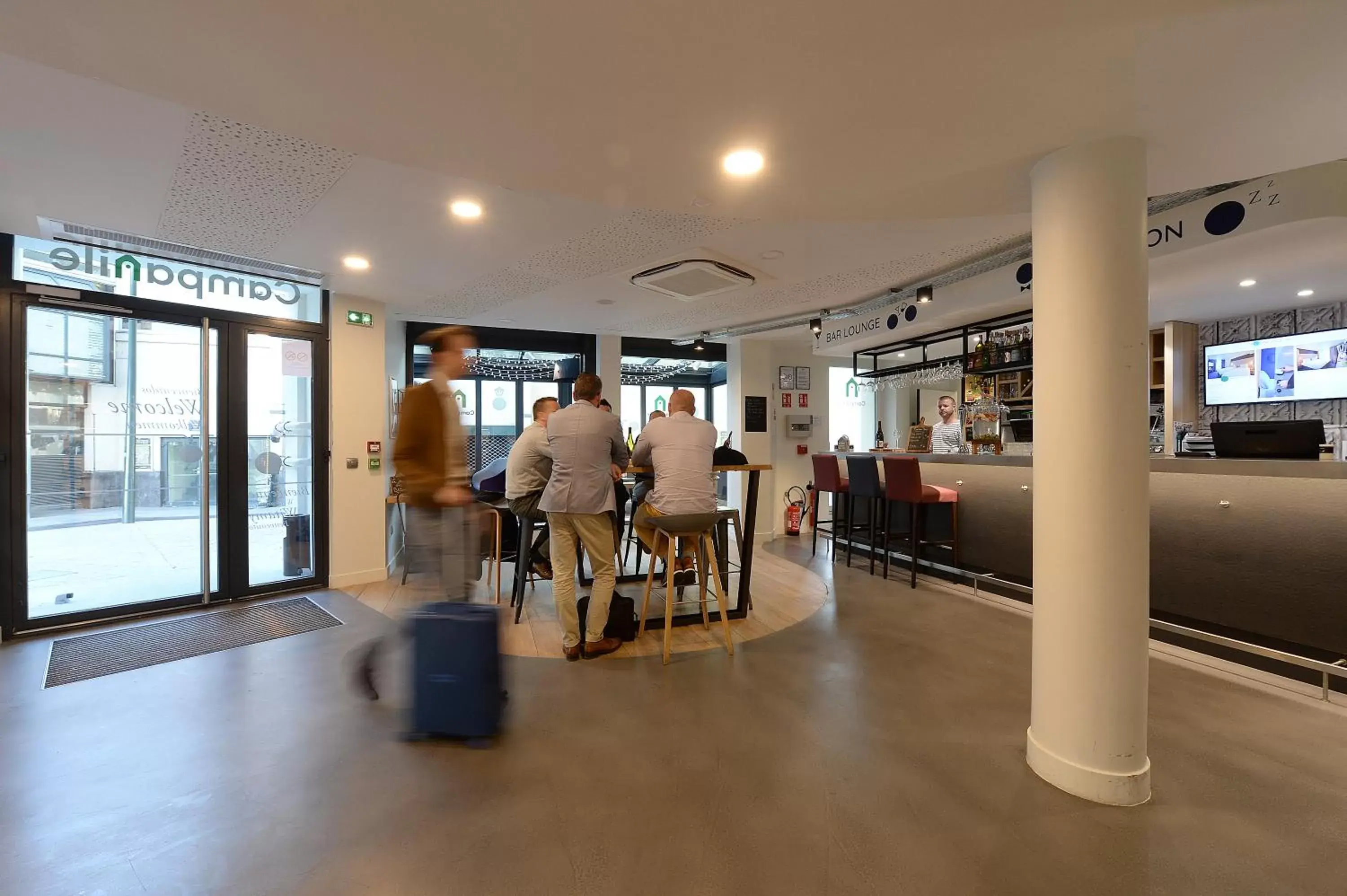 Facade/entrance in CAMPANILE PARIS - Clichy Centre Facade/entrance in CAMPANILE PARIS - Clichy Centre