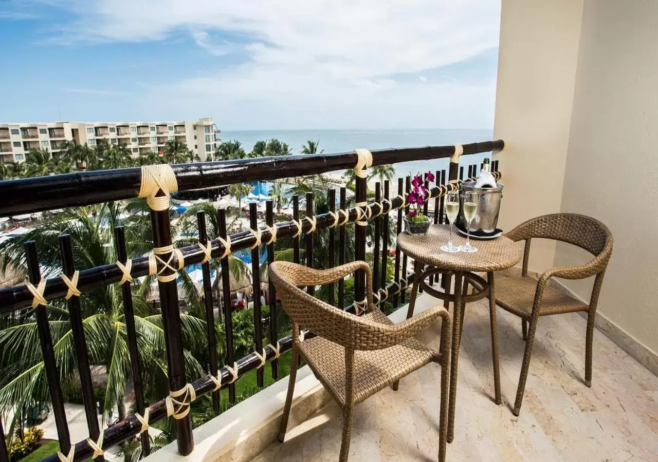 Patio, Balcony/Terrace in Dreams Riviera Cancun Resort & Spa - All Inclusive