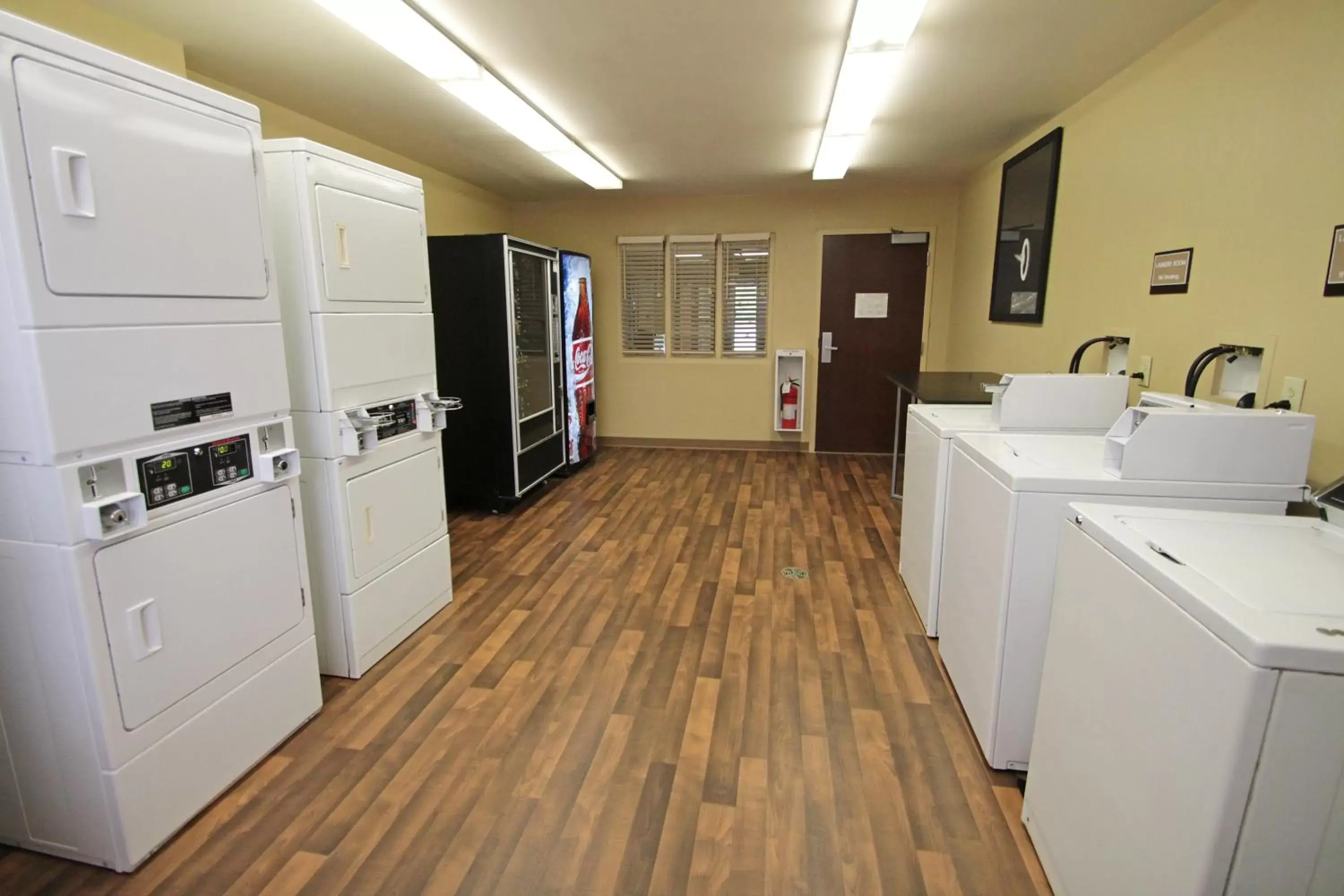 Other, Kitchen/Kitchenette in Extended Stay America Suites - Buffalo - Amherst