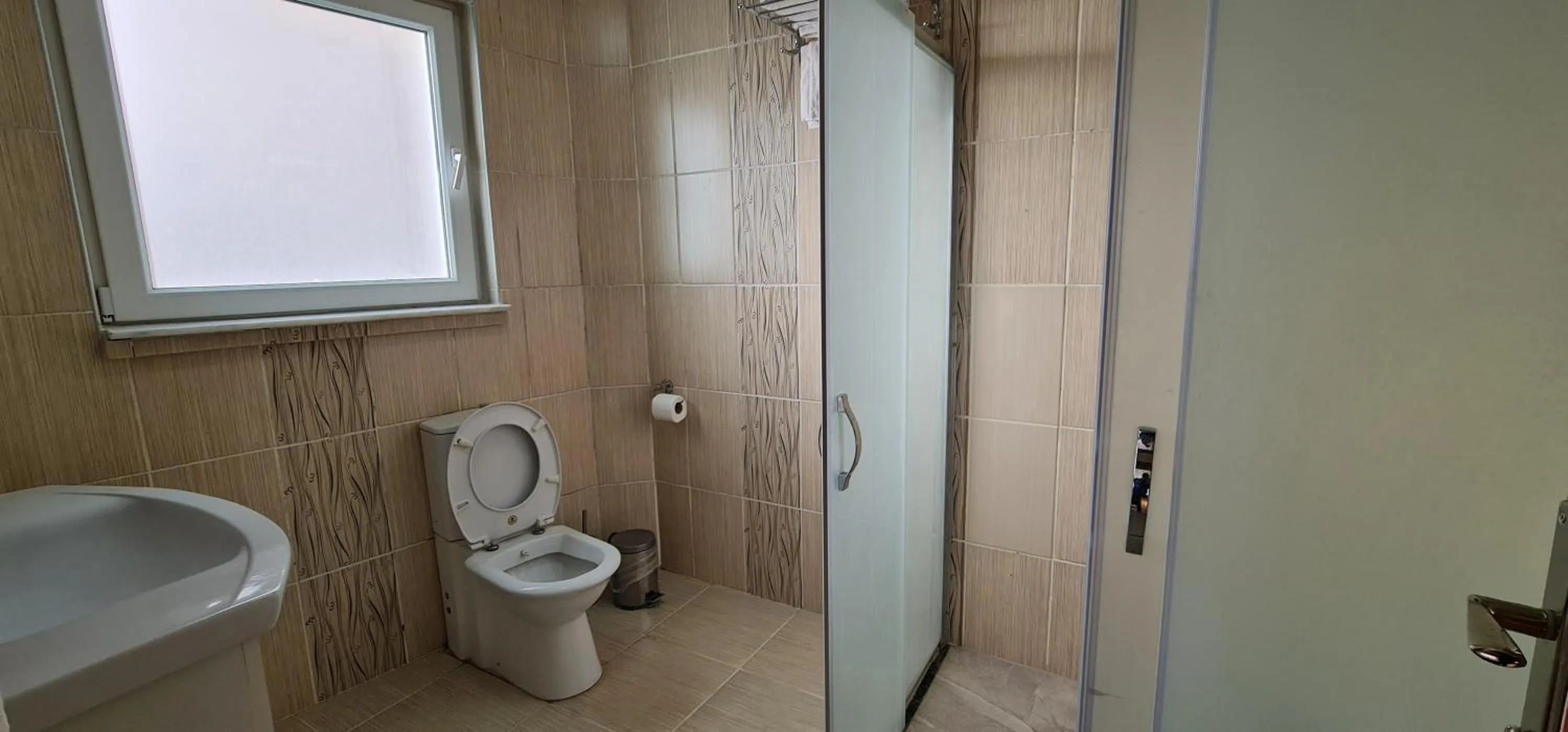 Bathroom in Lale Pension