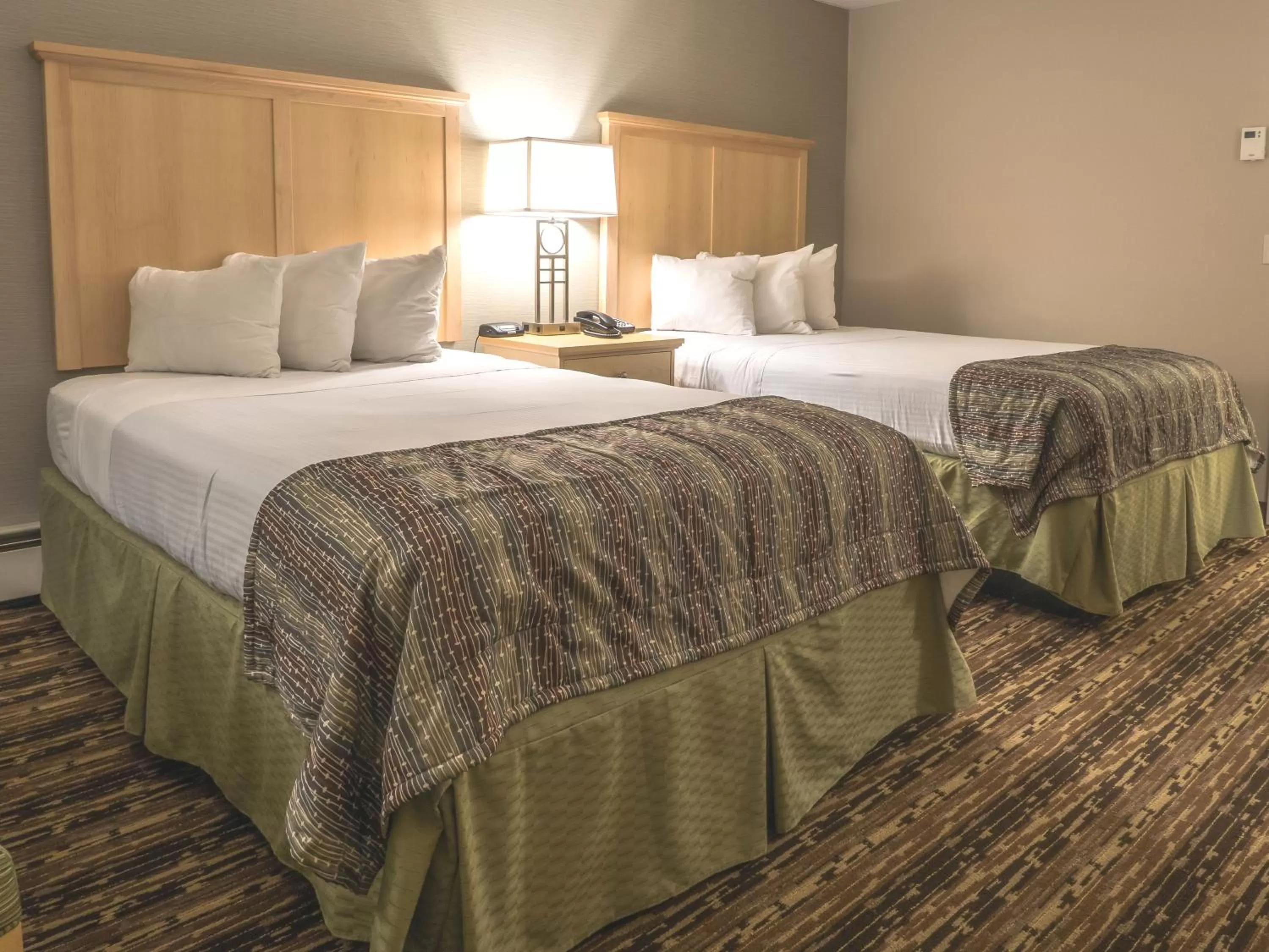 Double Room with Two Double Beds in Bar Harbor Villager Motel - Downtown