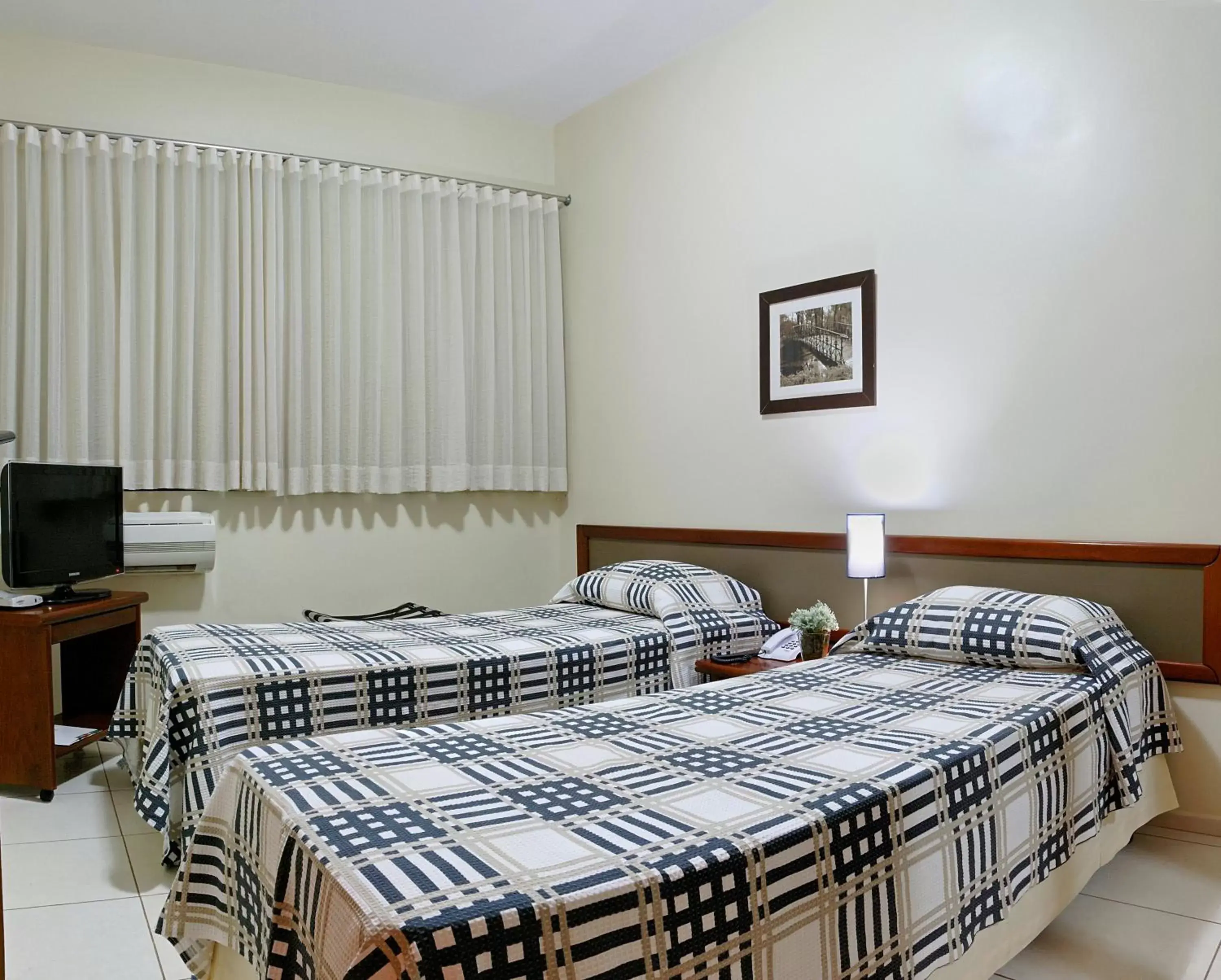 Bed in Hotel Flat Bassano Vaccarini