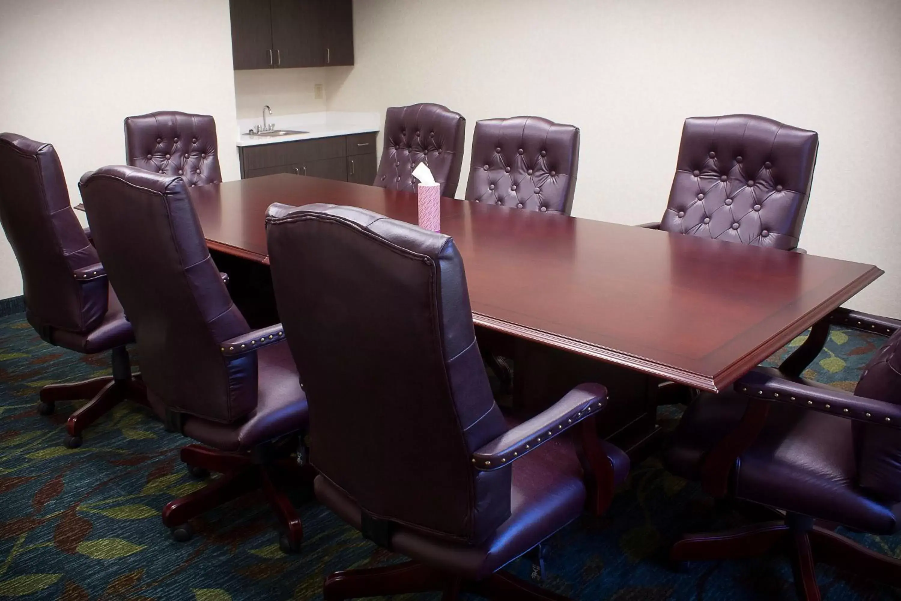 Meeting/conference room in Candlewood Suites Youngstown W - I-80 Niles Area, an IHG Hotel