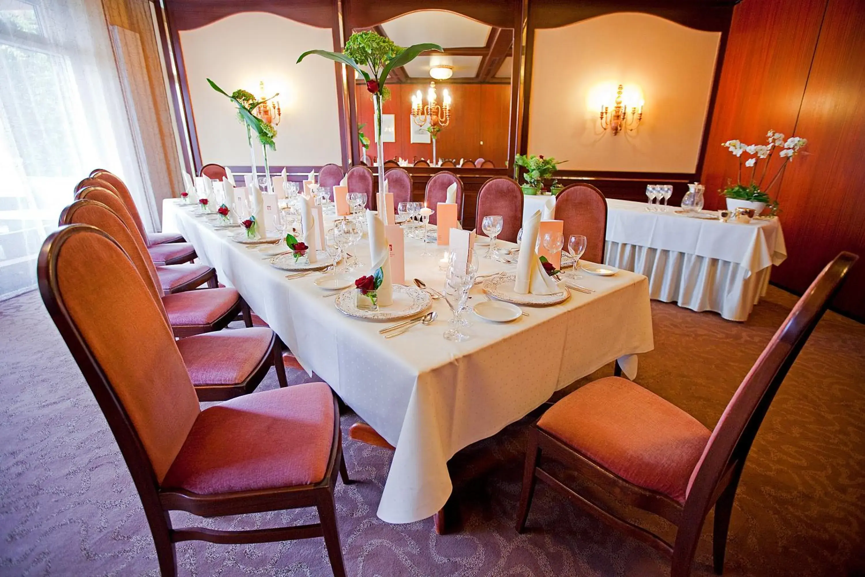 Restaurant/Places to Eat in Hotel Krone