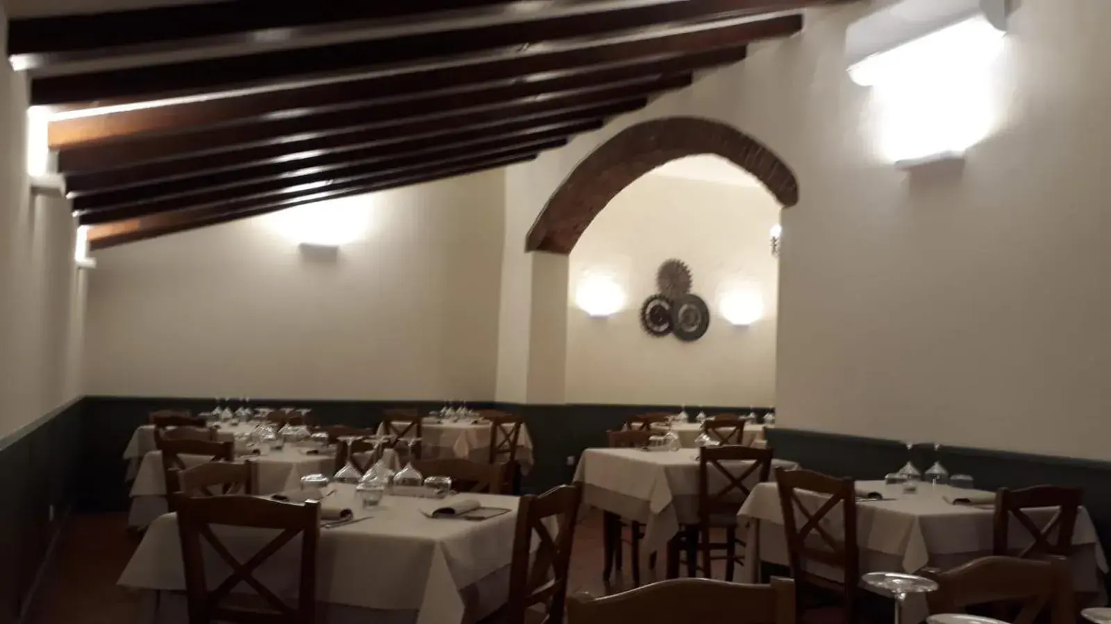 Restaurant/Places to Eat in Locanda Capolago