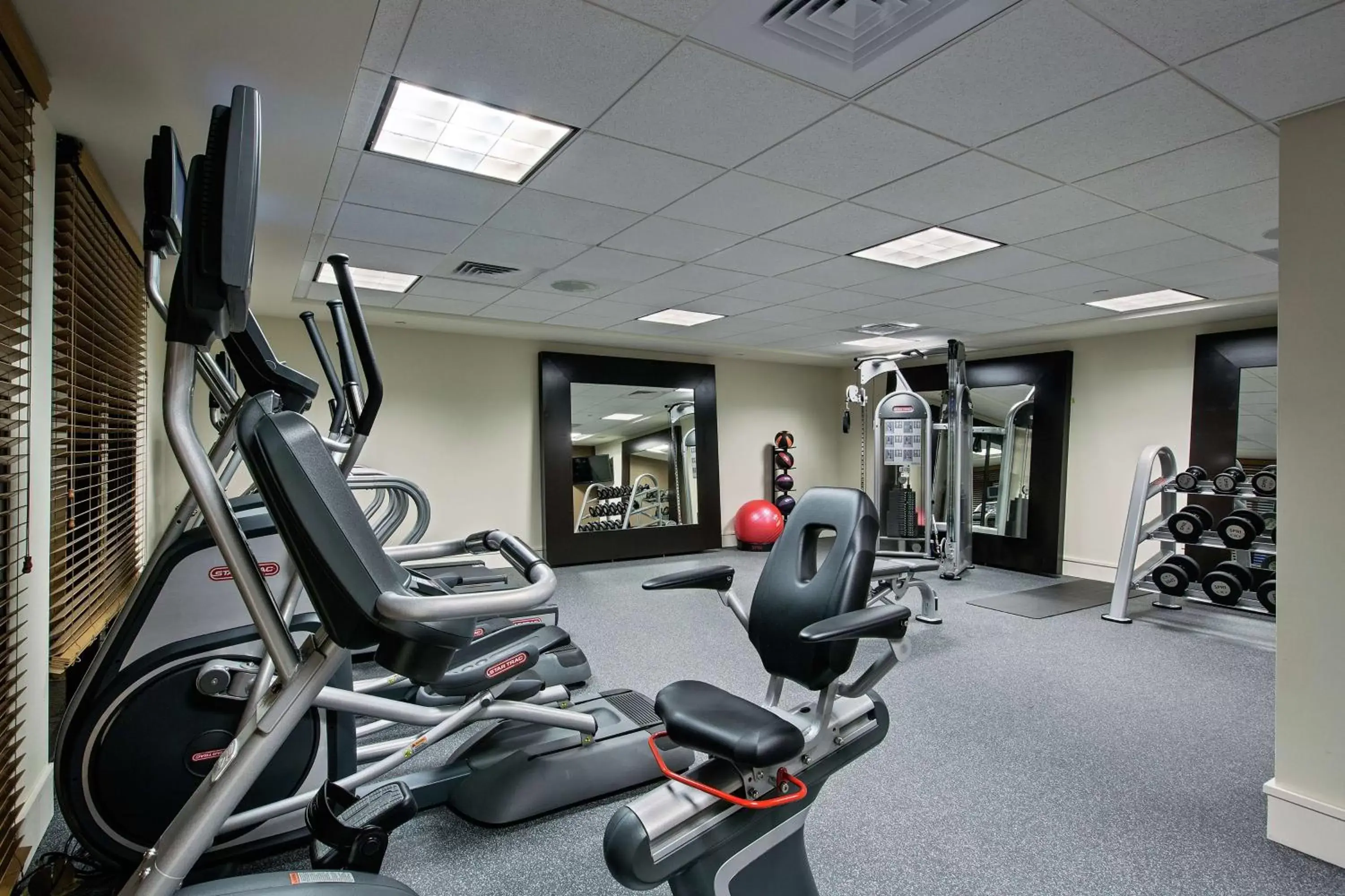 Fitness centre/facilities, Fitness Center/Facilities in Hilton Garden Inn Lincoln Downtown/Haymarket