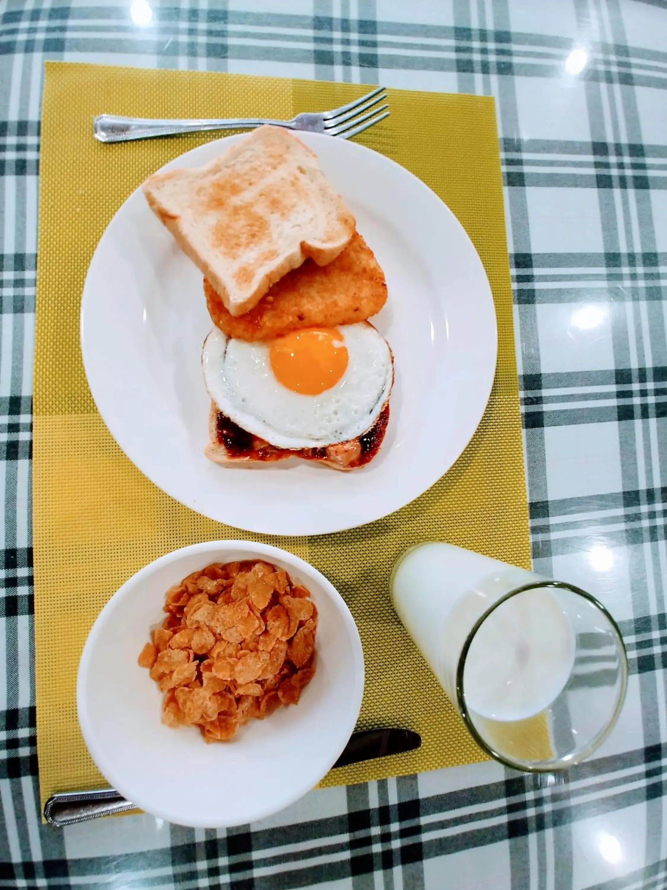 Breakfast, Food in The Red House