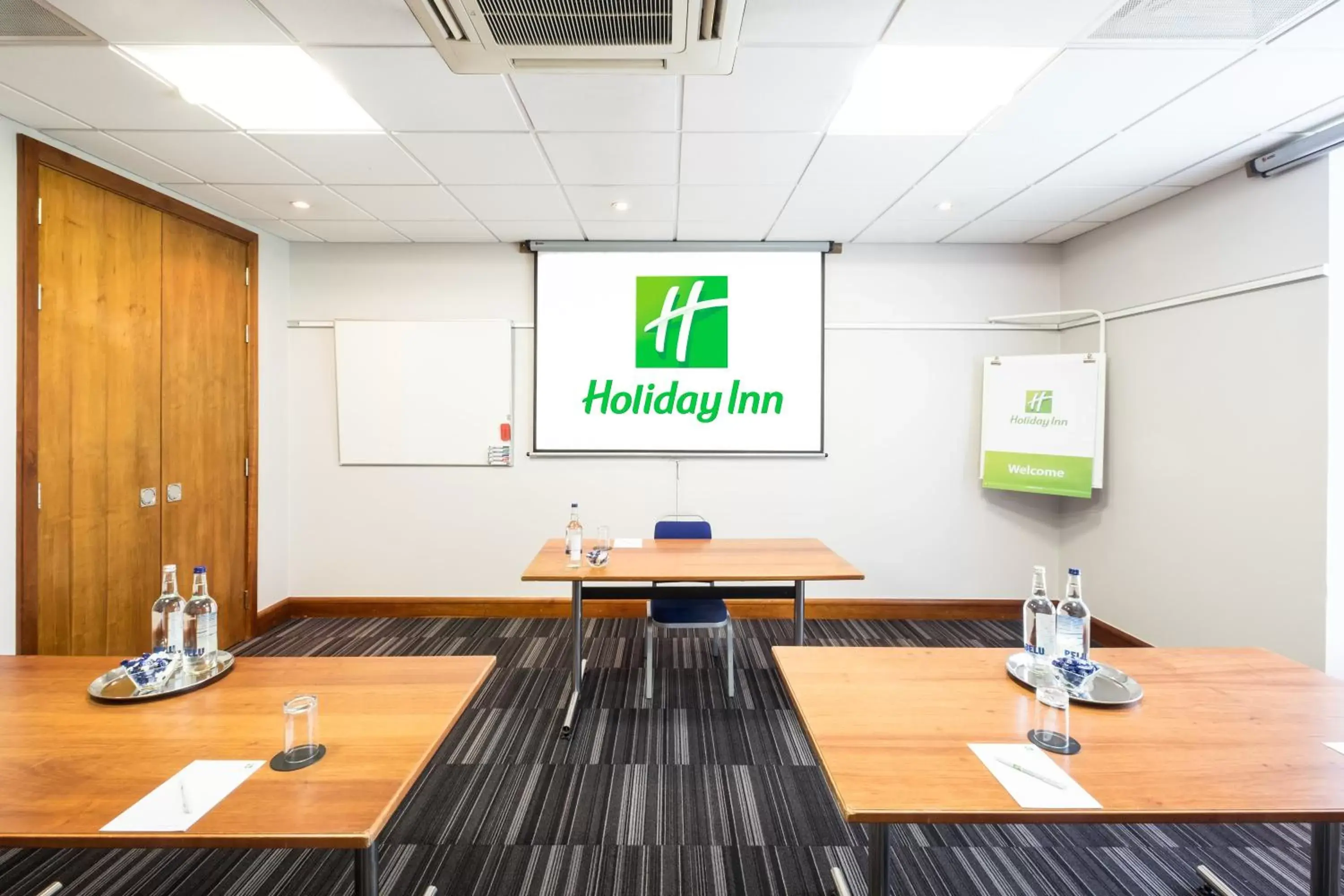 Business facilities in Holiday Inn London - Gatwick Airport, an IHG Hotel