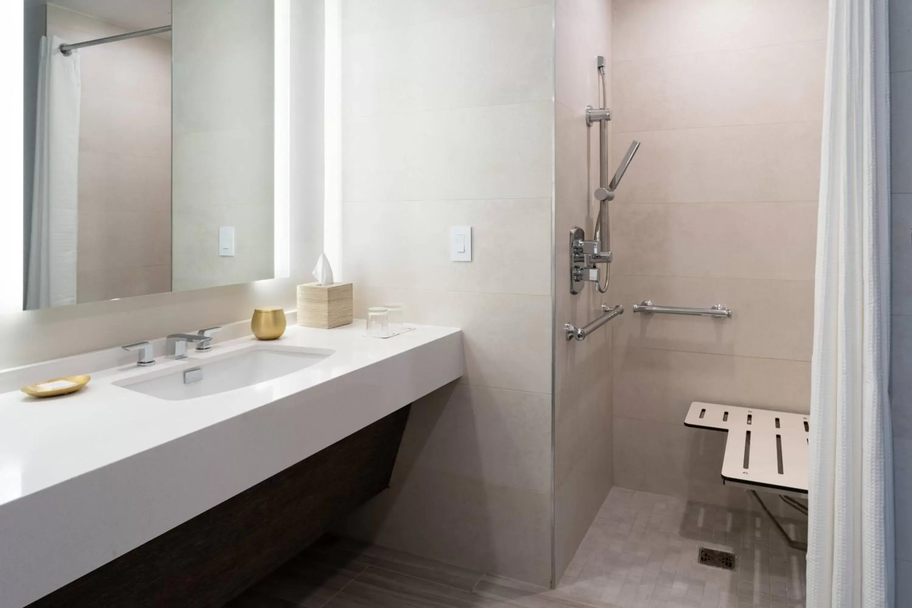 Bathroom in JW Marriott Orlando Bonnet Creek Resort & Spa