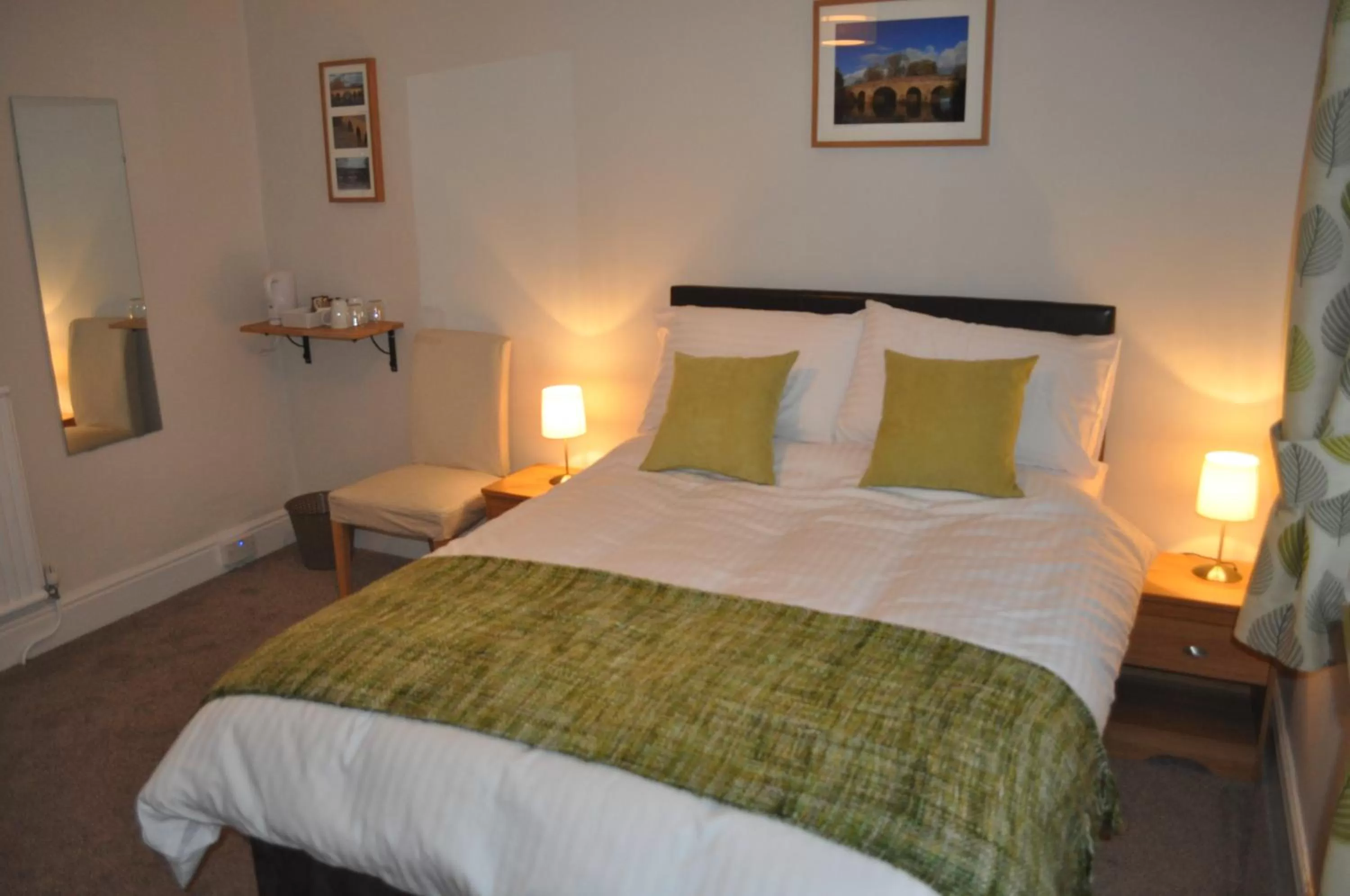 Bed in Woodlands 159