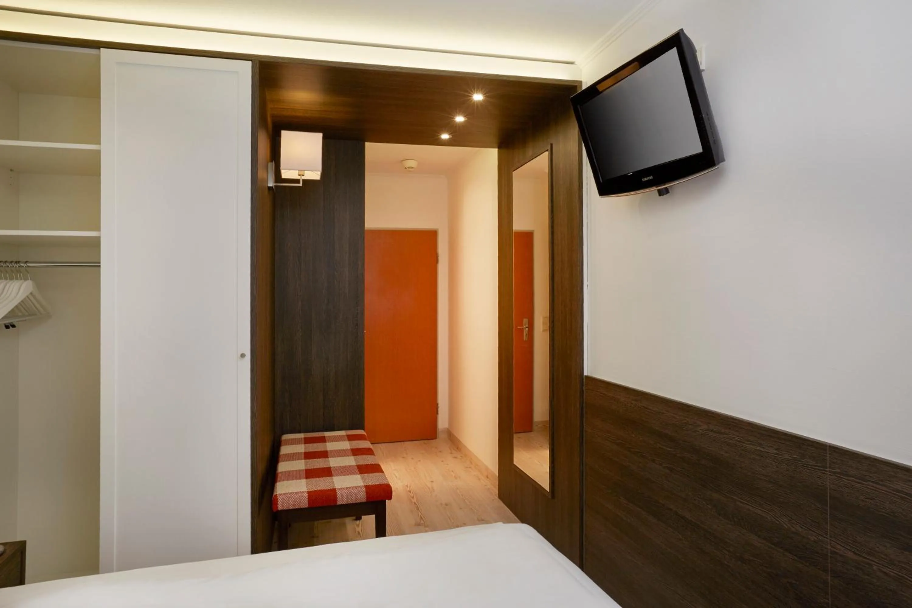 TV and multimedia, Bed in H+ Hotel Nürnberg