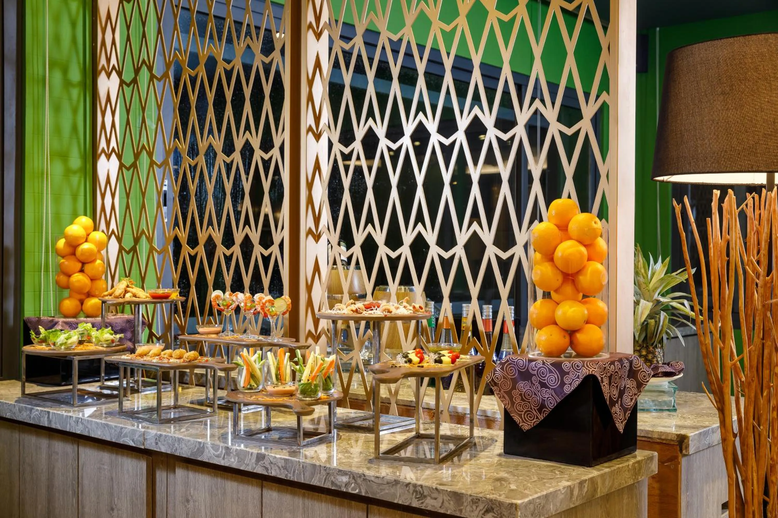 Lounge or bar in Best Western Green Hill Hotel