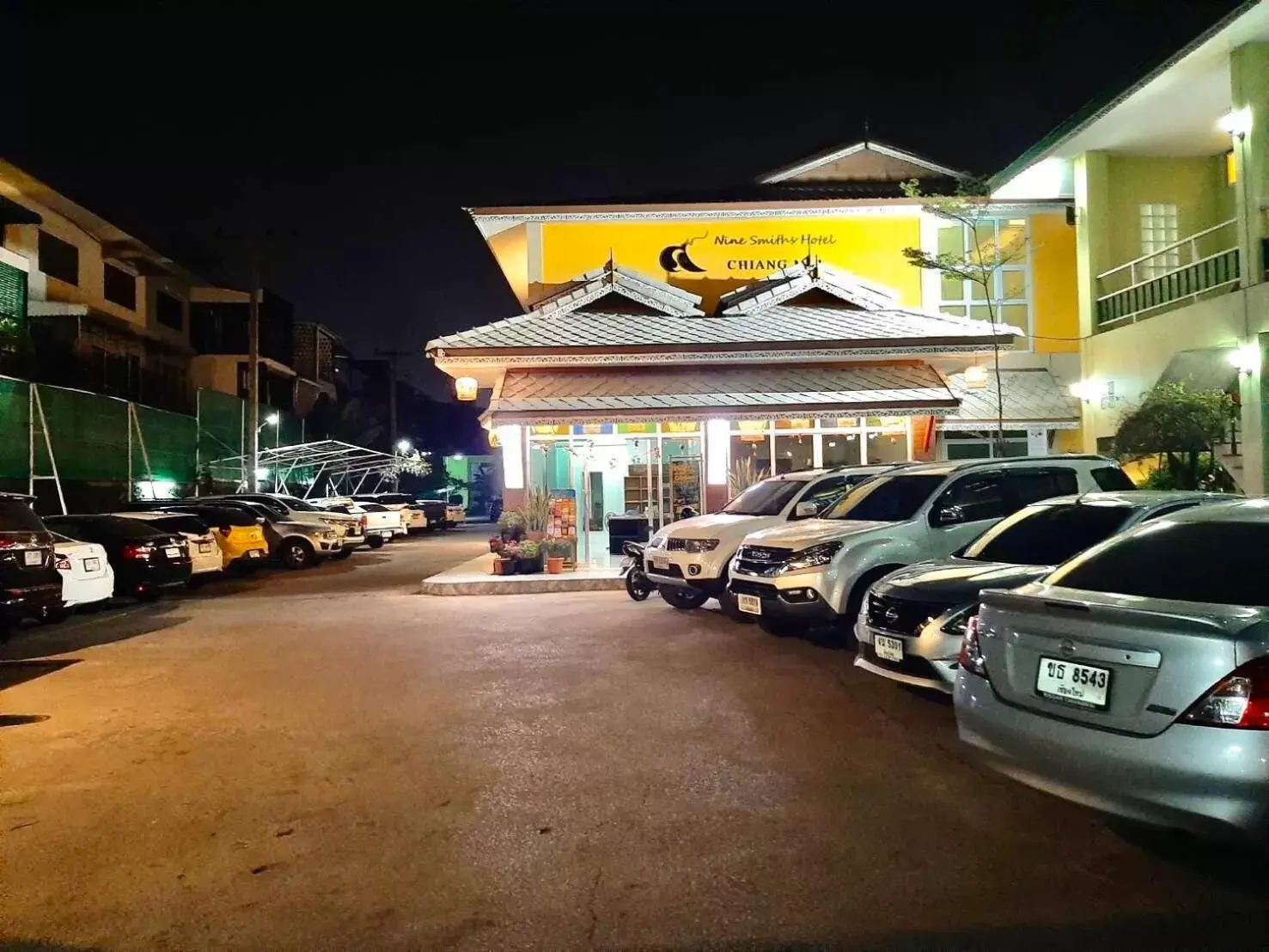 Property building in Nine Smiths Hotels Chiangmai Property building in Nine Smiths Hotels Chiangmai