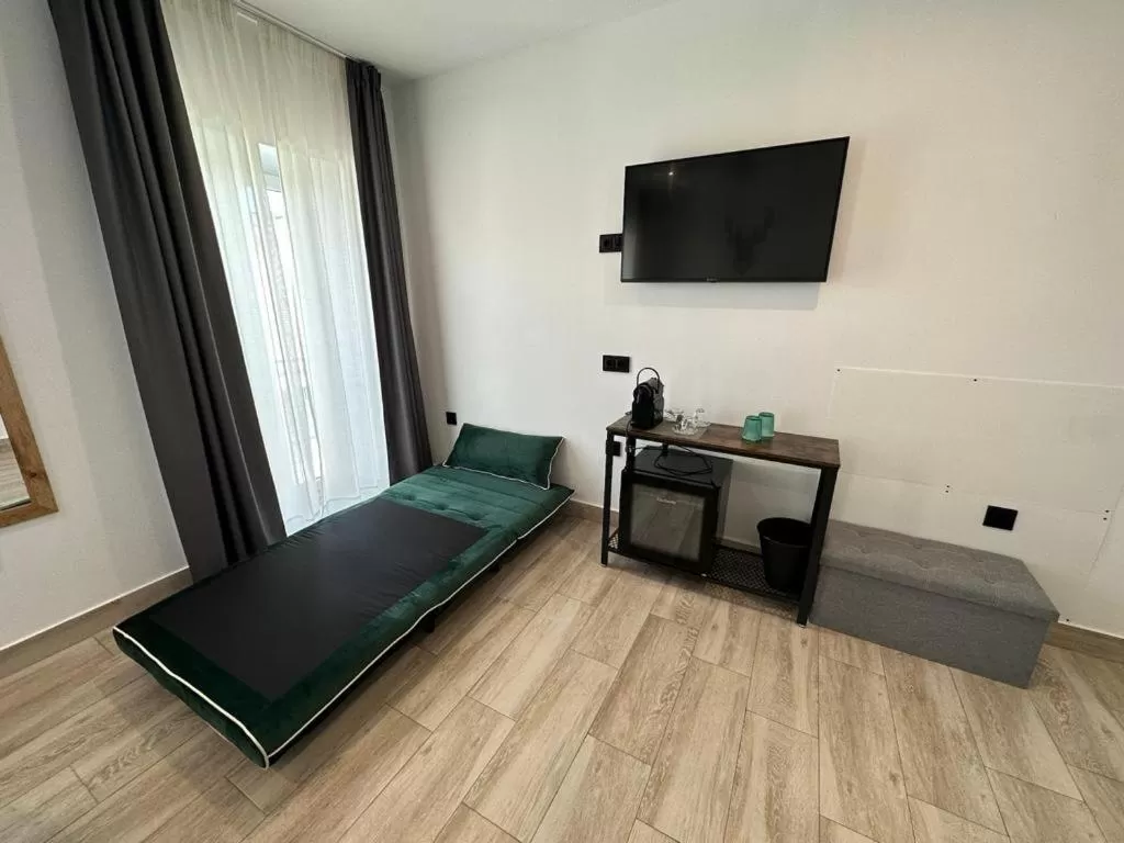 TV/Entertainment Center in La Posada del Teatro H Boutique