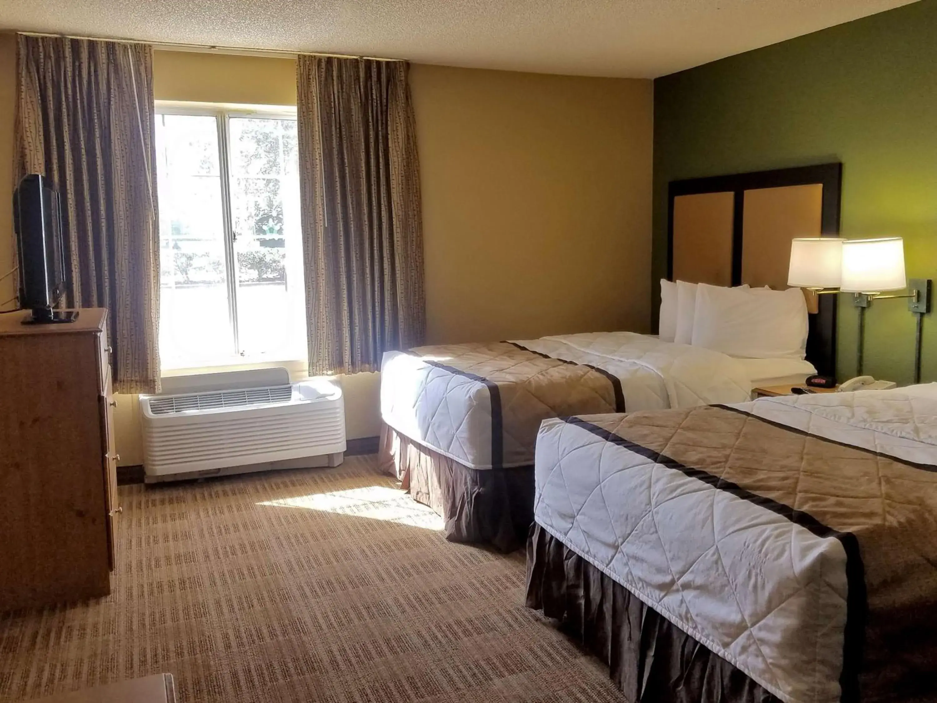 One Bedroom Suite with 2 Double Beds - Non-Smoking in Extended Stay America Select Suites - Jacksonville - Baymeadows One Bedroom Suite with 2 Double Beds - Non-Smoking in Extended Stay America Select Suites - Jacksonville - Baymeadows