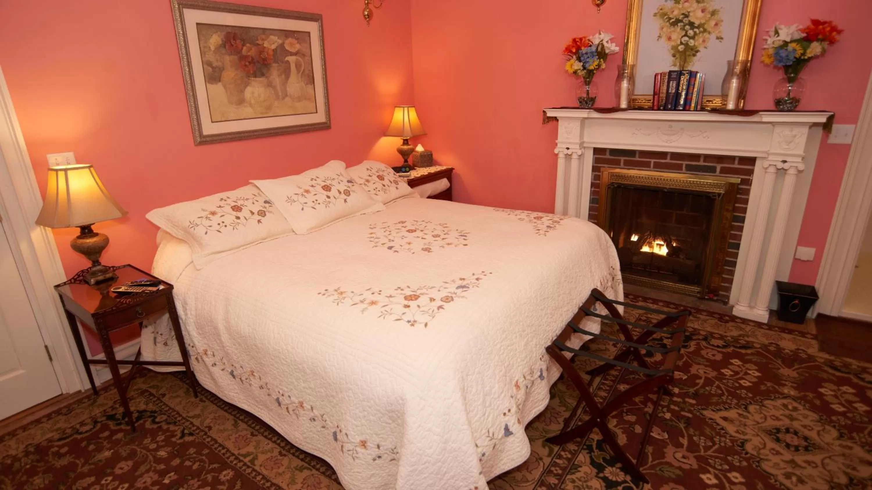 Bed in Center Harbor Sutton House B & B