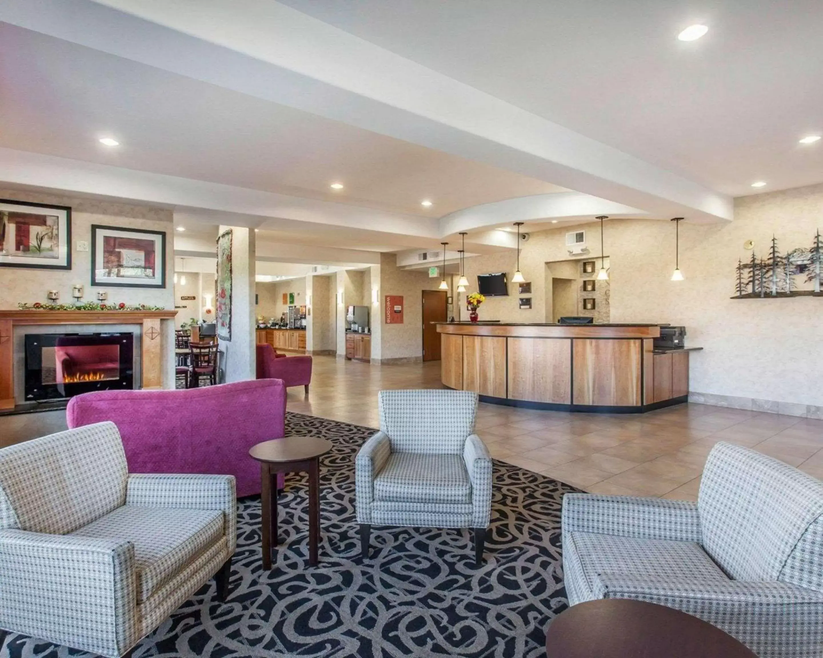 Lobby or reception in Comfort Suites Wenatchee Gateway Lobby or reception in Comfort Suites Wenatchee Gateway