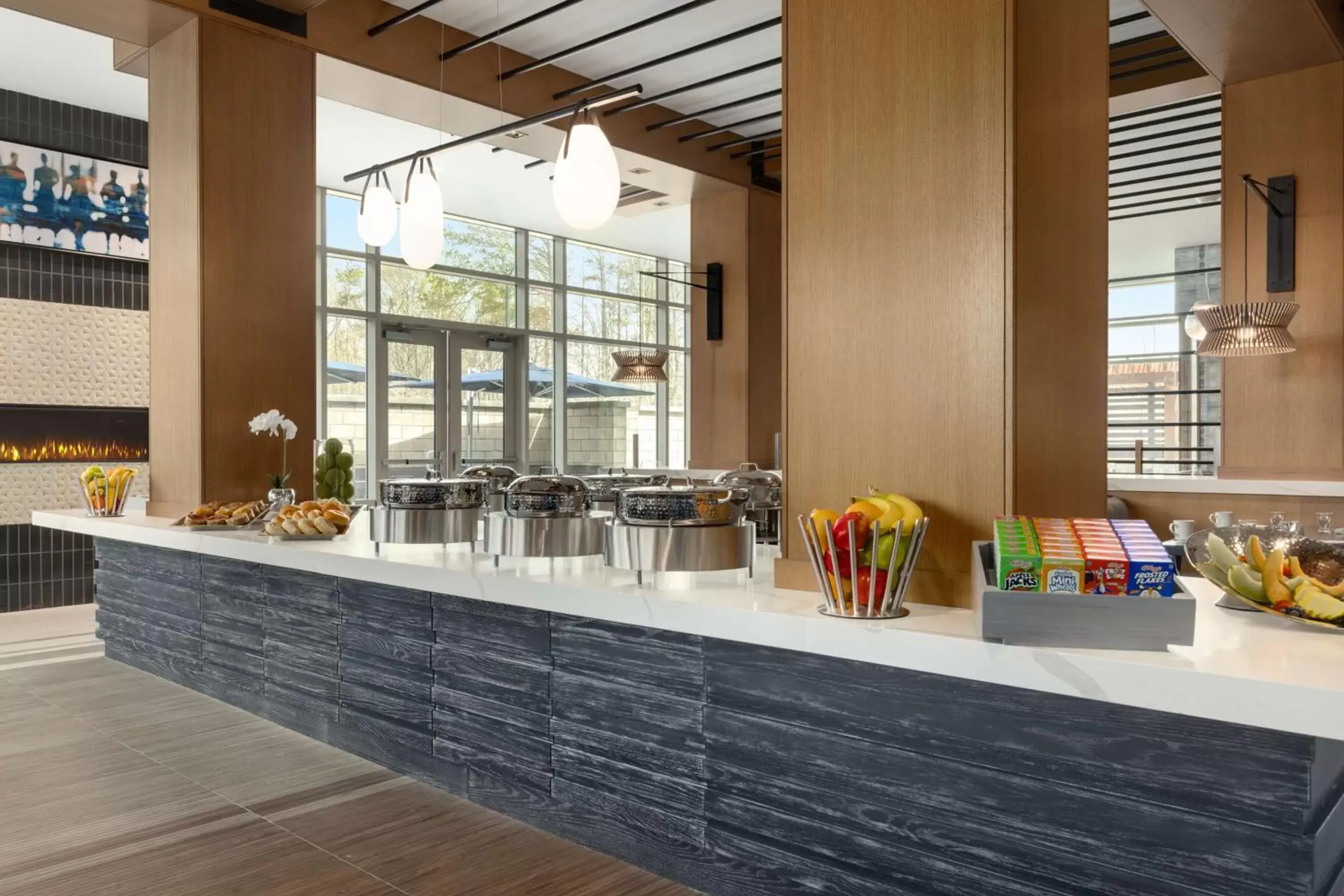 Restaurant/places to eat in Hilton Alpharetta Atlanta Restaurant/places to eat in Hilton Alpharetta Atlanta