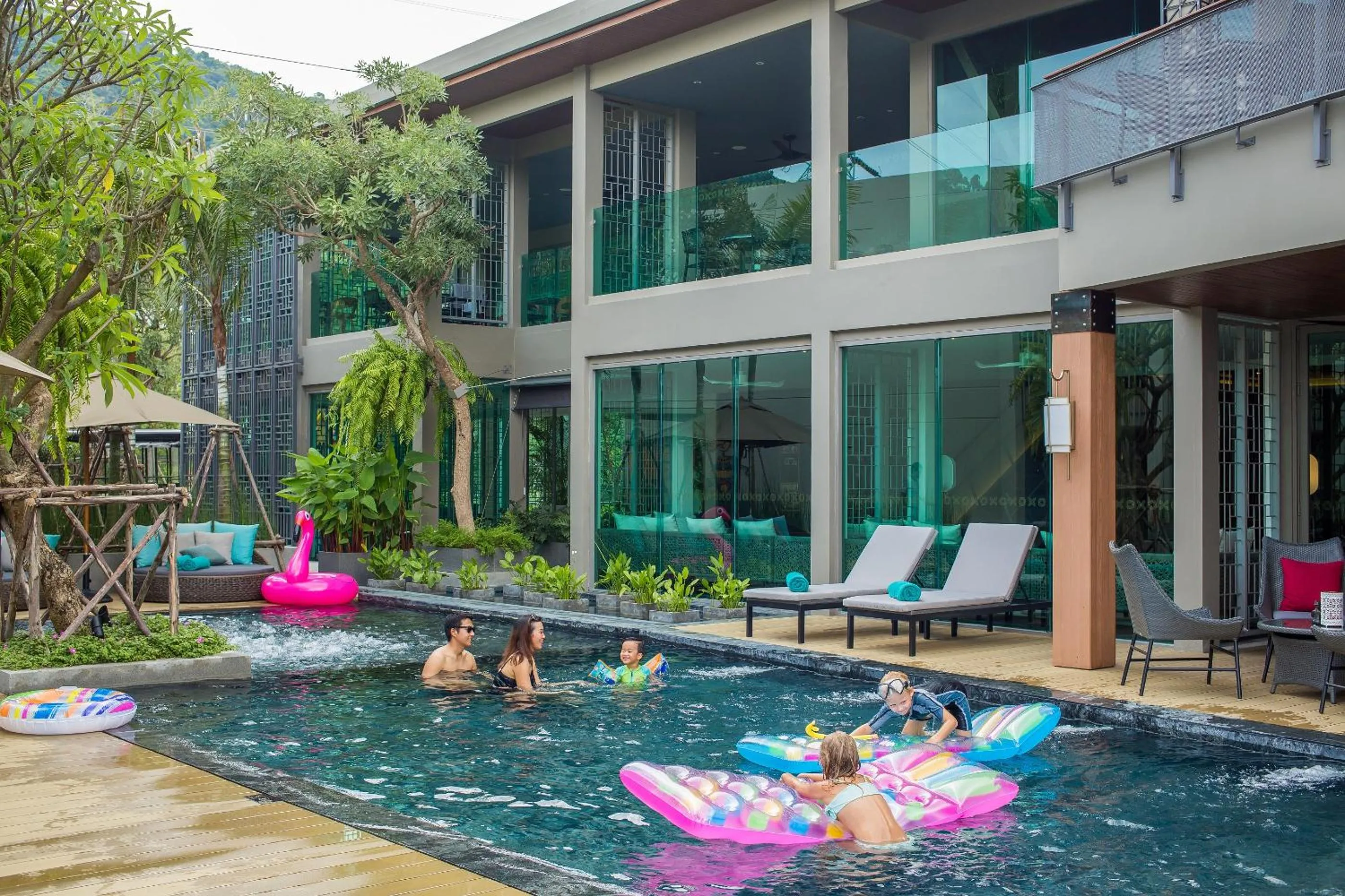 Swimming Pool in MAI HOUSE Patong Hill