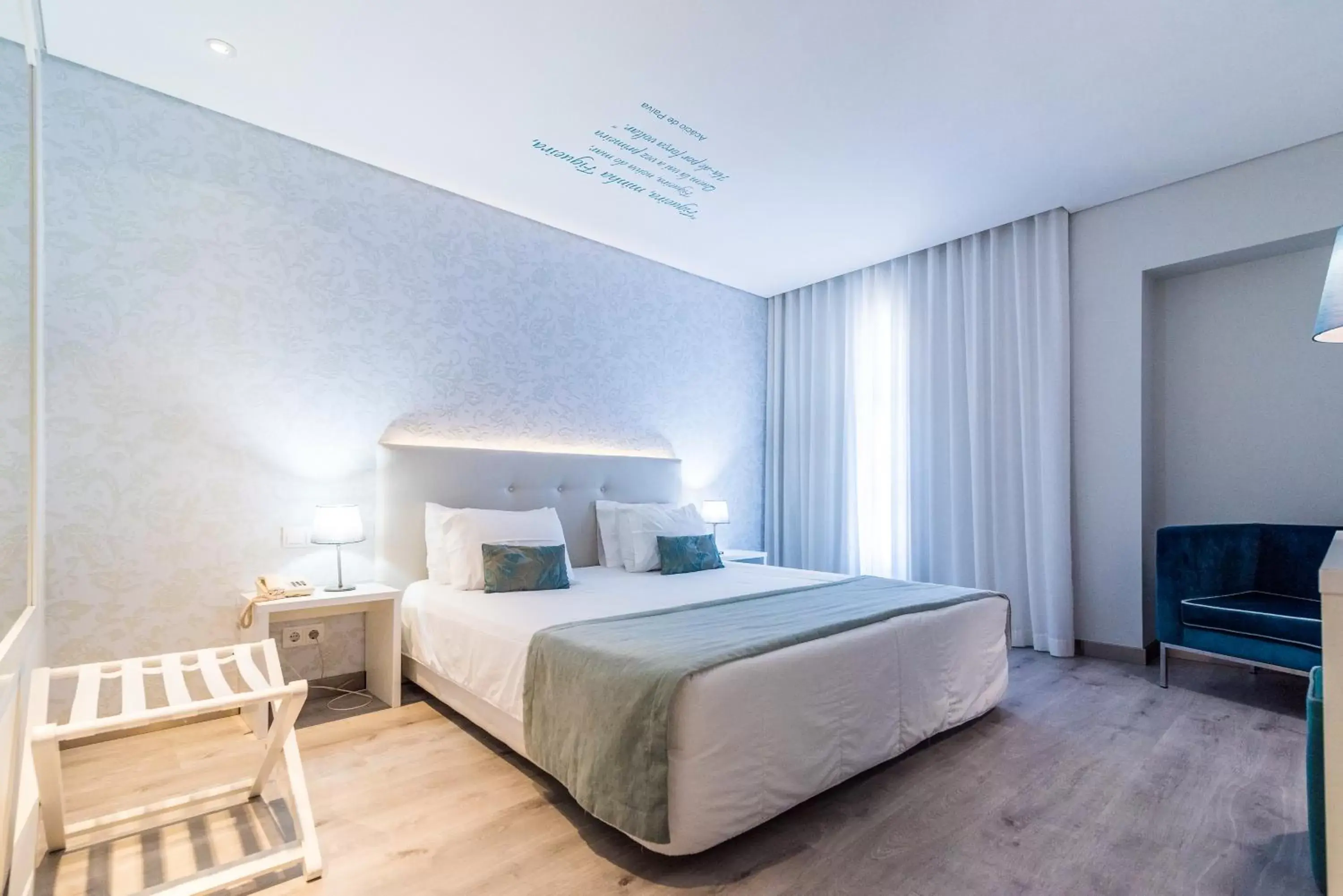 Photo of the whole room, Bed in Costa de Prata Hotel