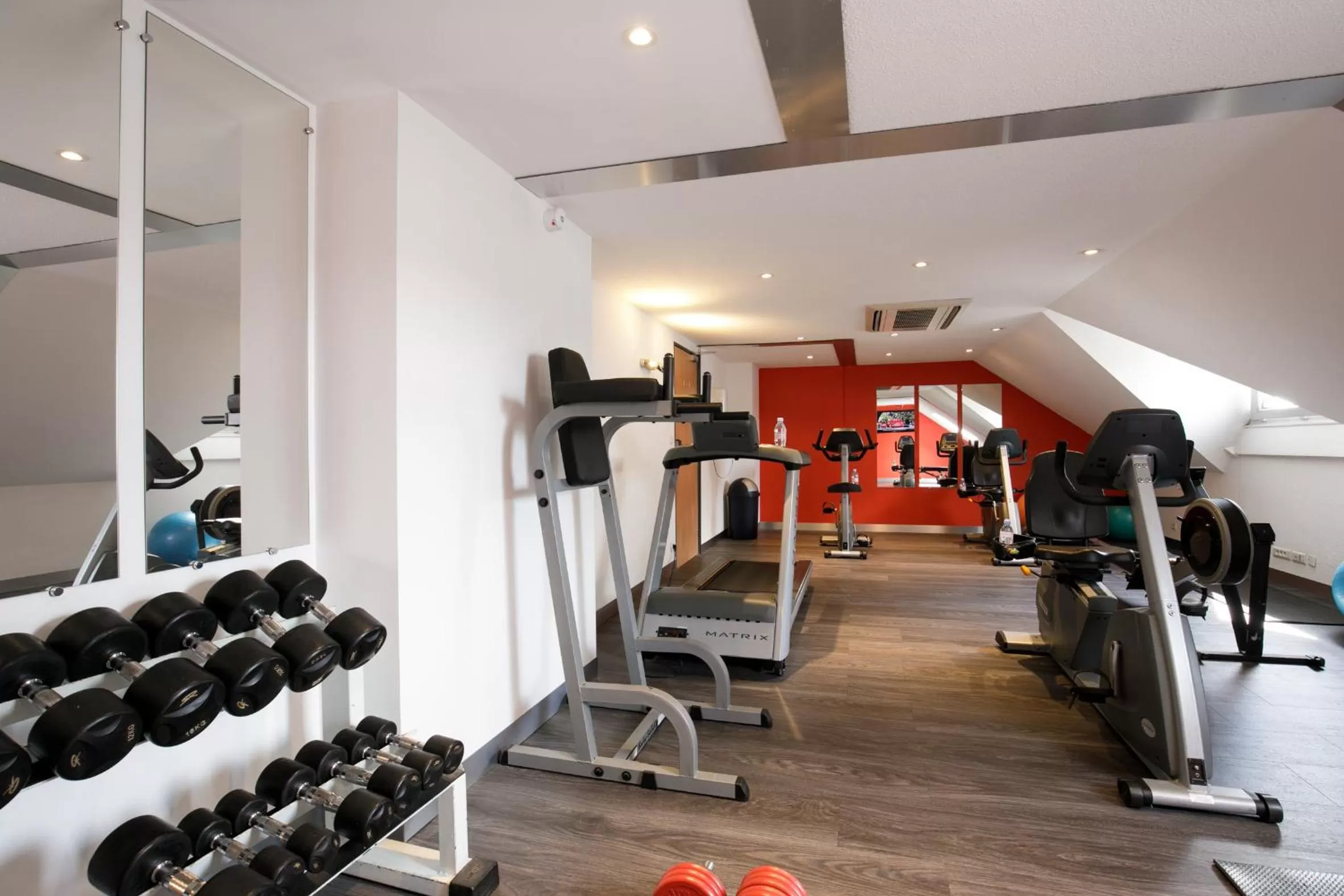 Fitness centre/facilities in Logis L'Orée de Chartres - Barjouville