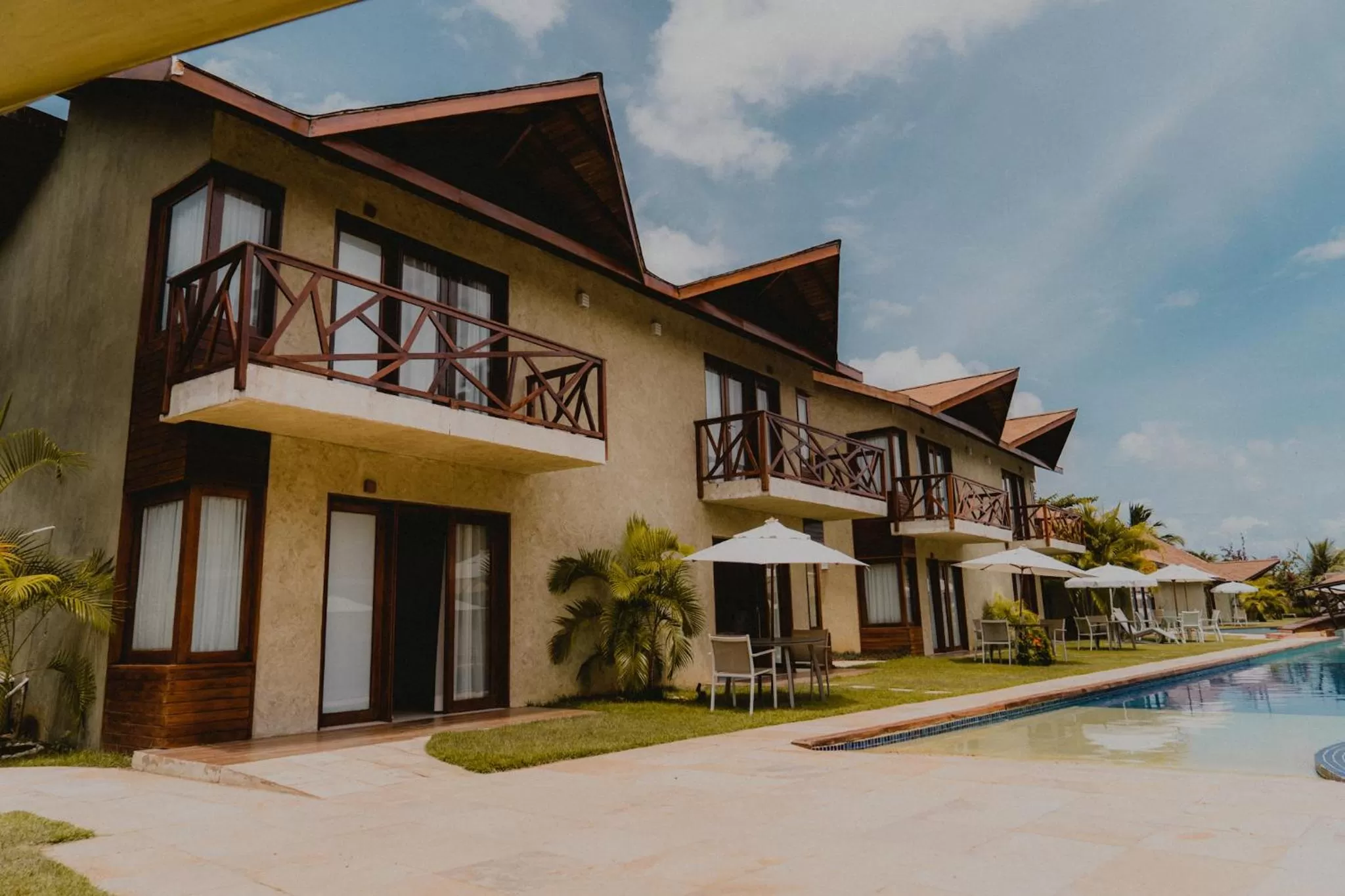 Property building in Pousada Rangai