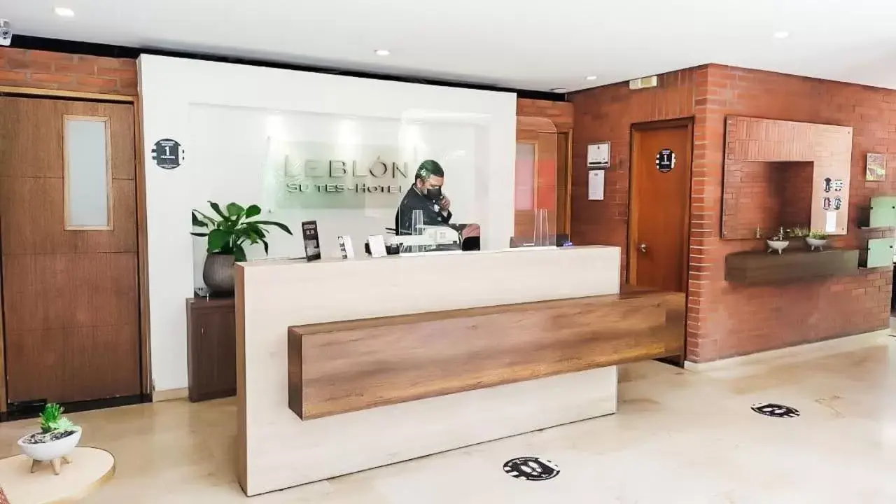 Lobby or reception, Lobby/Reception in Leblón Suites Hotel