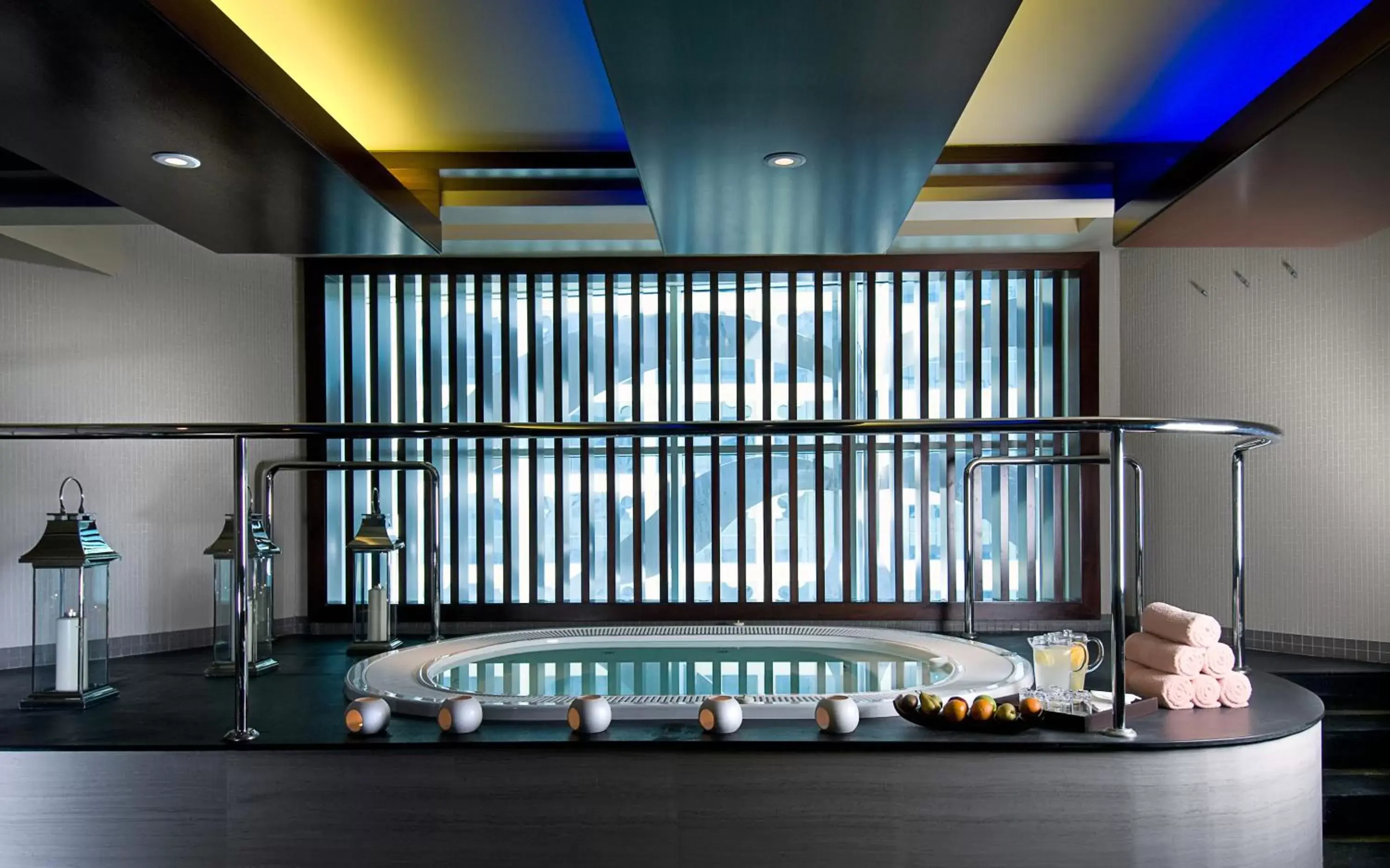 Hot Tub in Grand Millennium Al Wahda Hotel and Executive Apartments Abu Dhabi