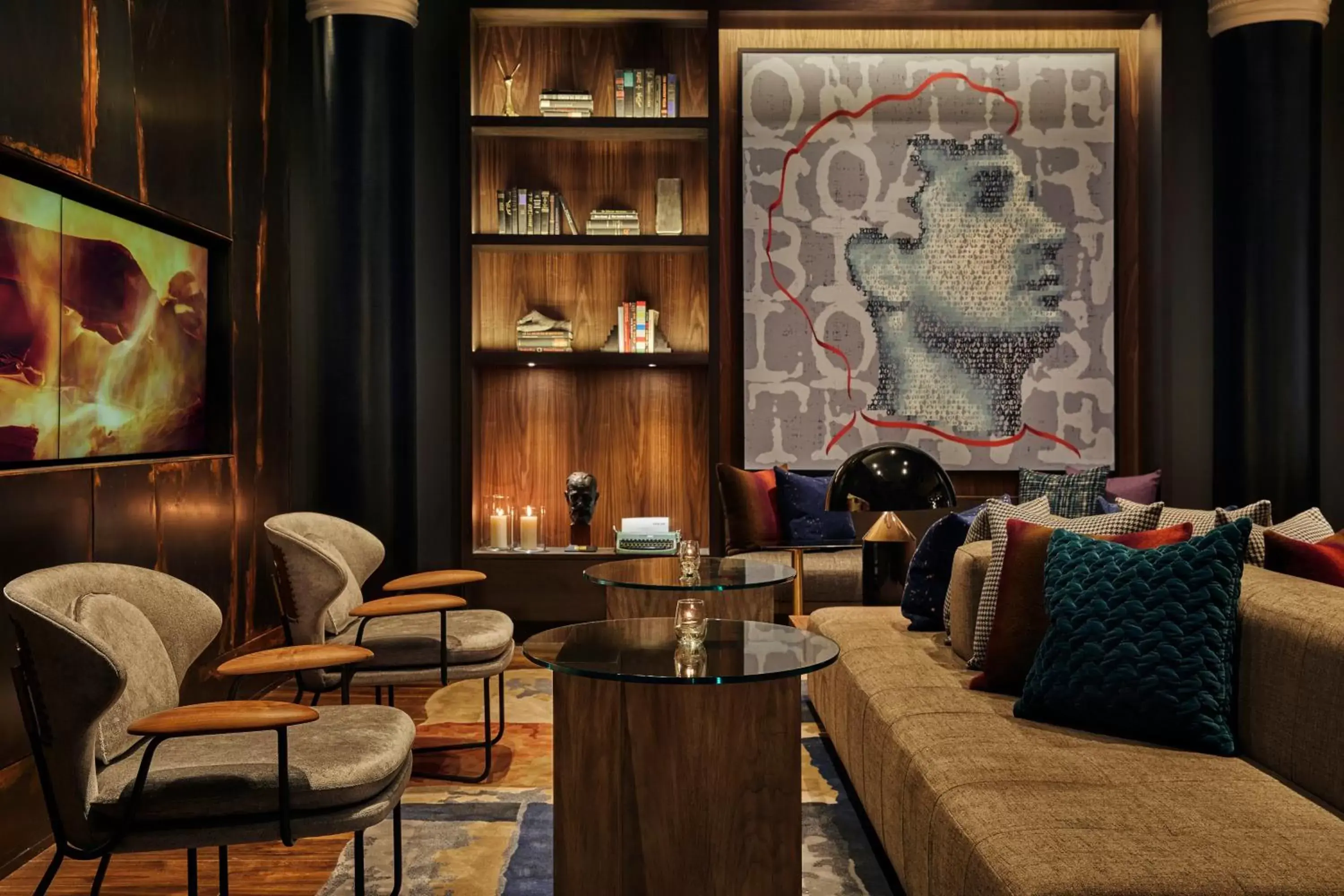 Lobby or reception in Hotel Emblem San Francisco, a Viceroy Urban Retreat