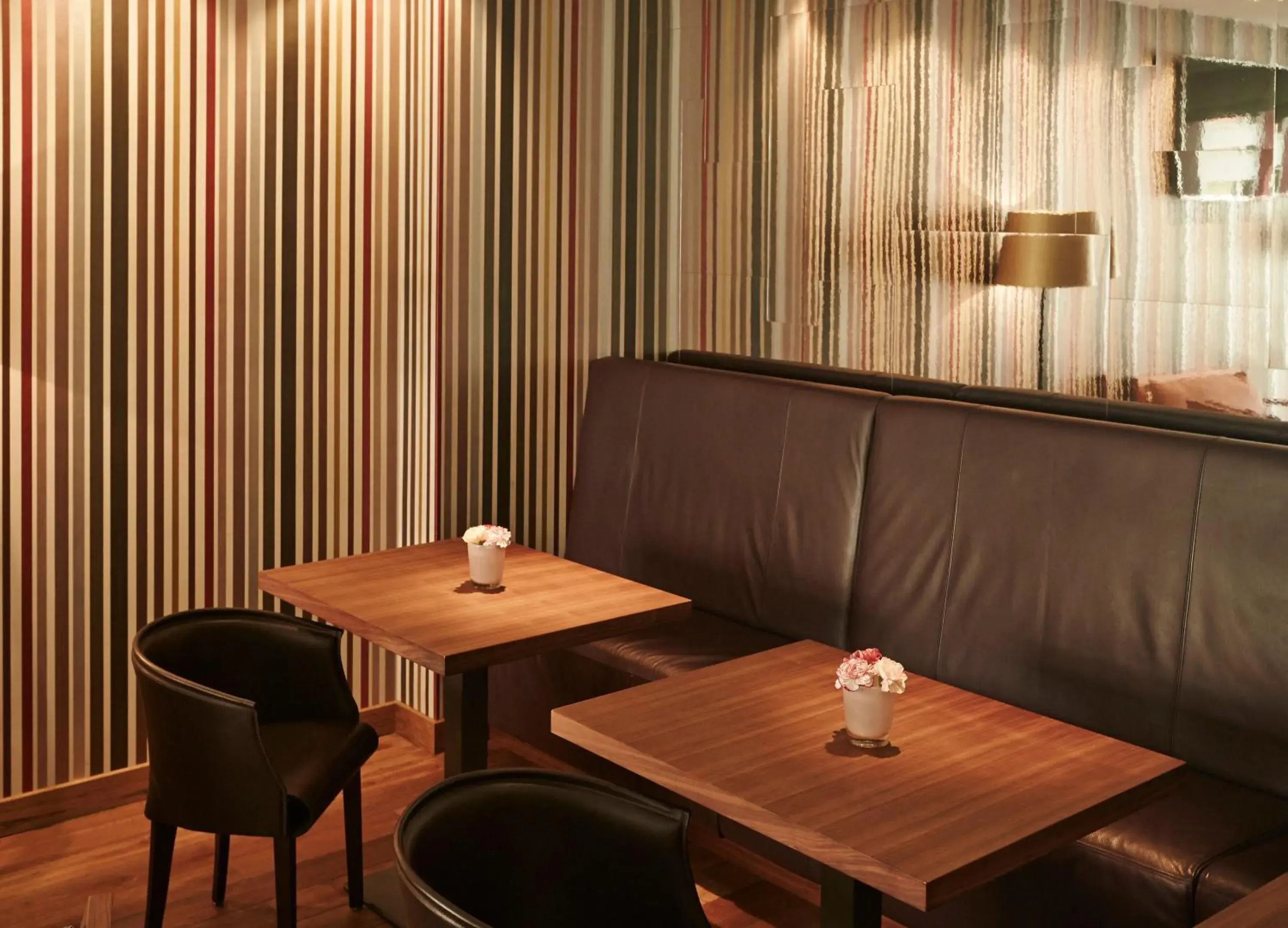 Lounge or bar, Restaurant/Places to Eat in Waldhotel Stuttgart