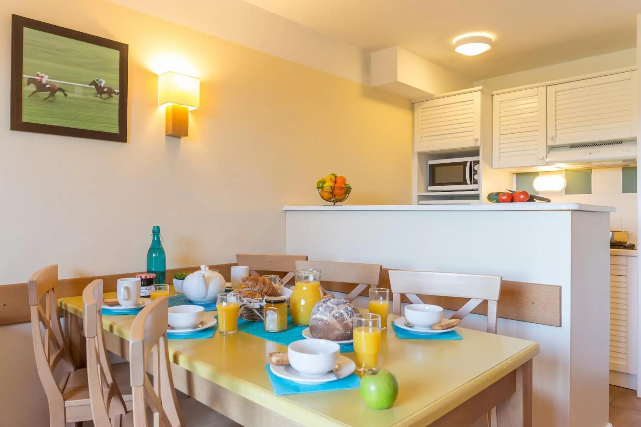 Day, Dining Area in Village Pierre & Vacances Normandy Garden