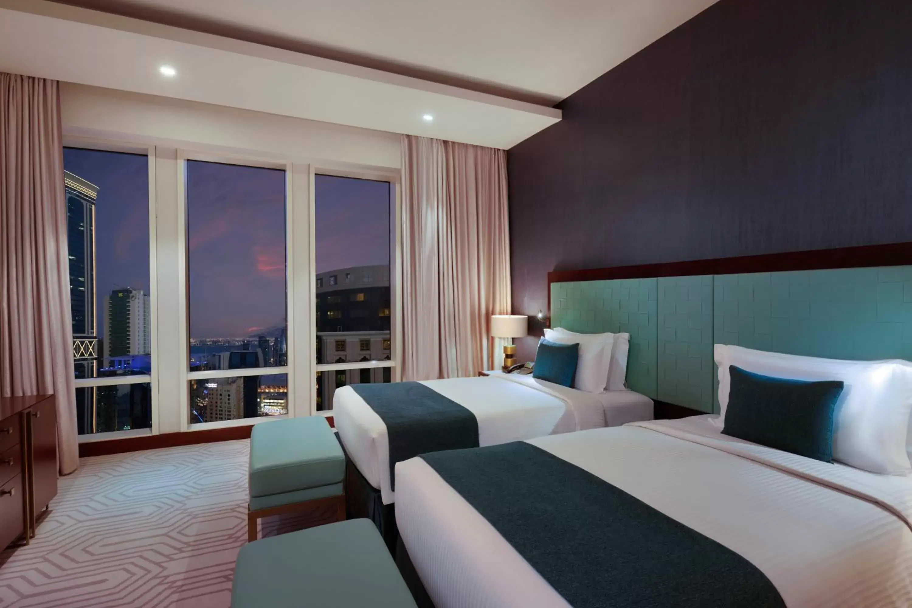 Photo of the whole room, Mountain View in Wyndham Grand Doha West Bay Beach