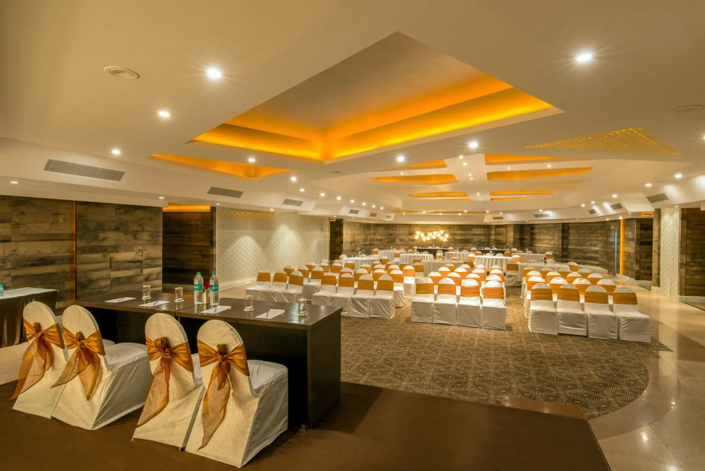 Business facilities, Banquet Facilities in Howard Plaza The Fern - An Ecotel Hotel Agra