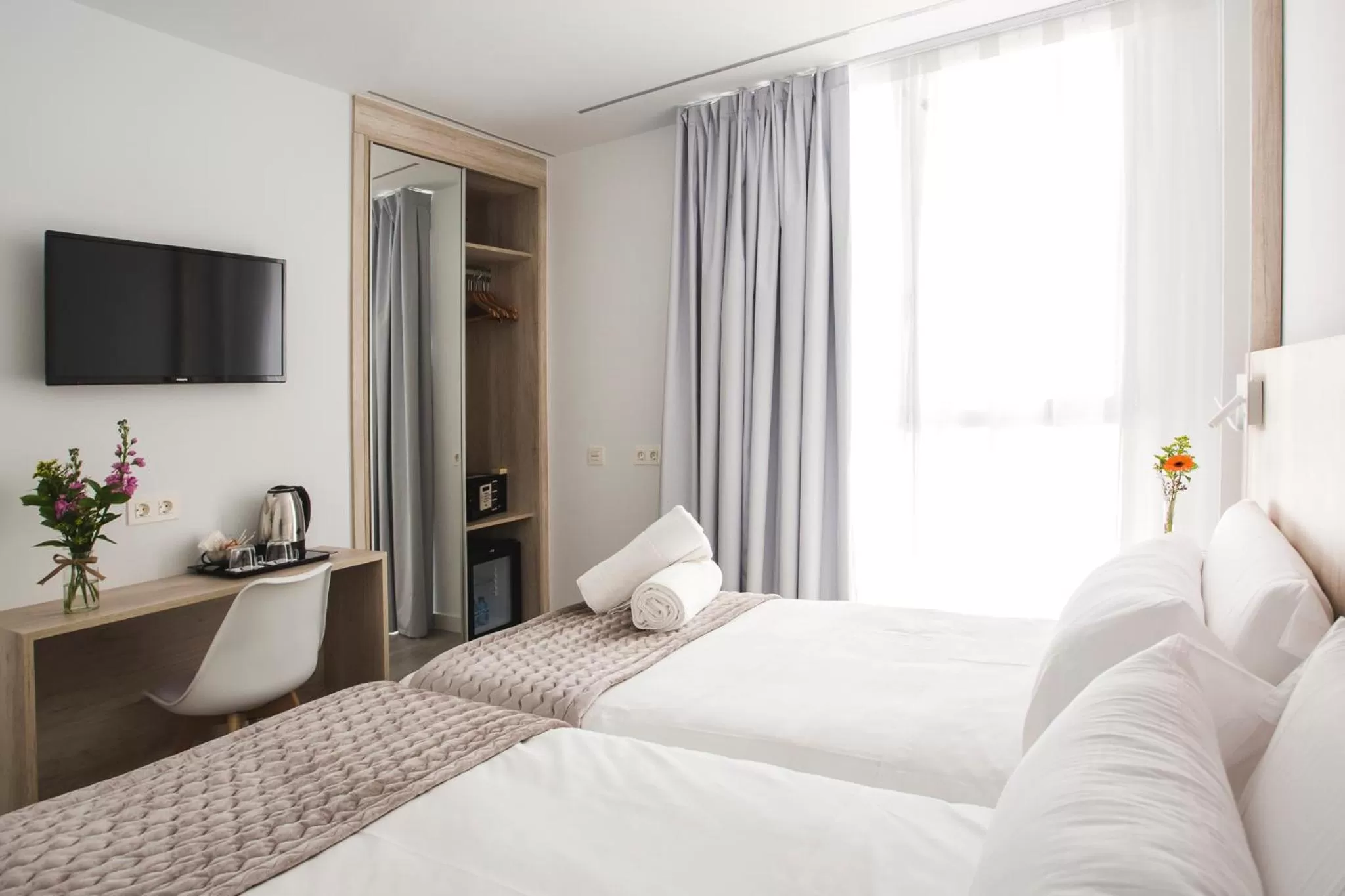 Bedroom, Bed in DWO Ábaster