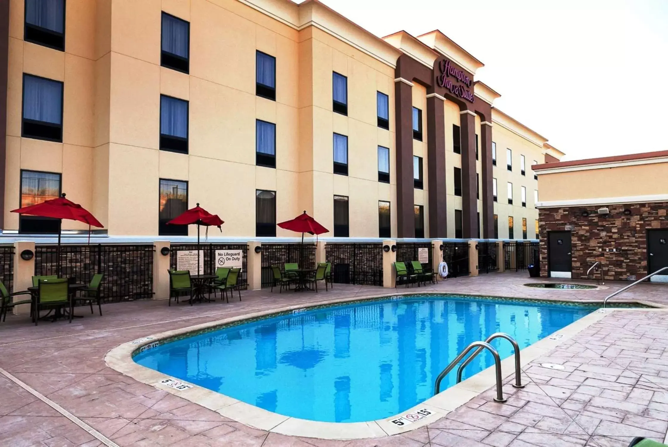Pool view, Swimming Pool in Hampton Inn & Suites Tulsa/Tulsa Hills