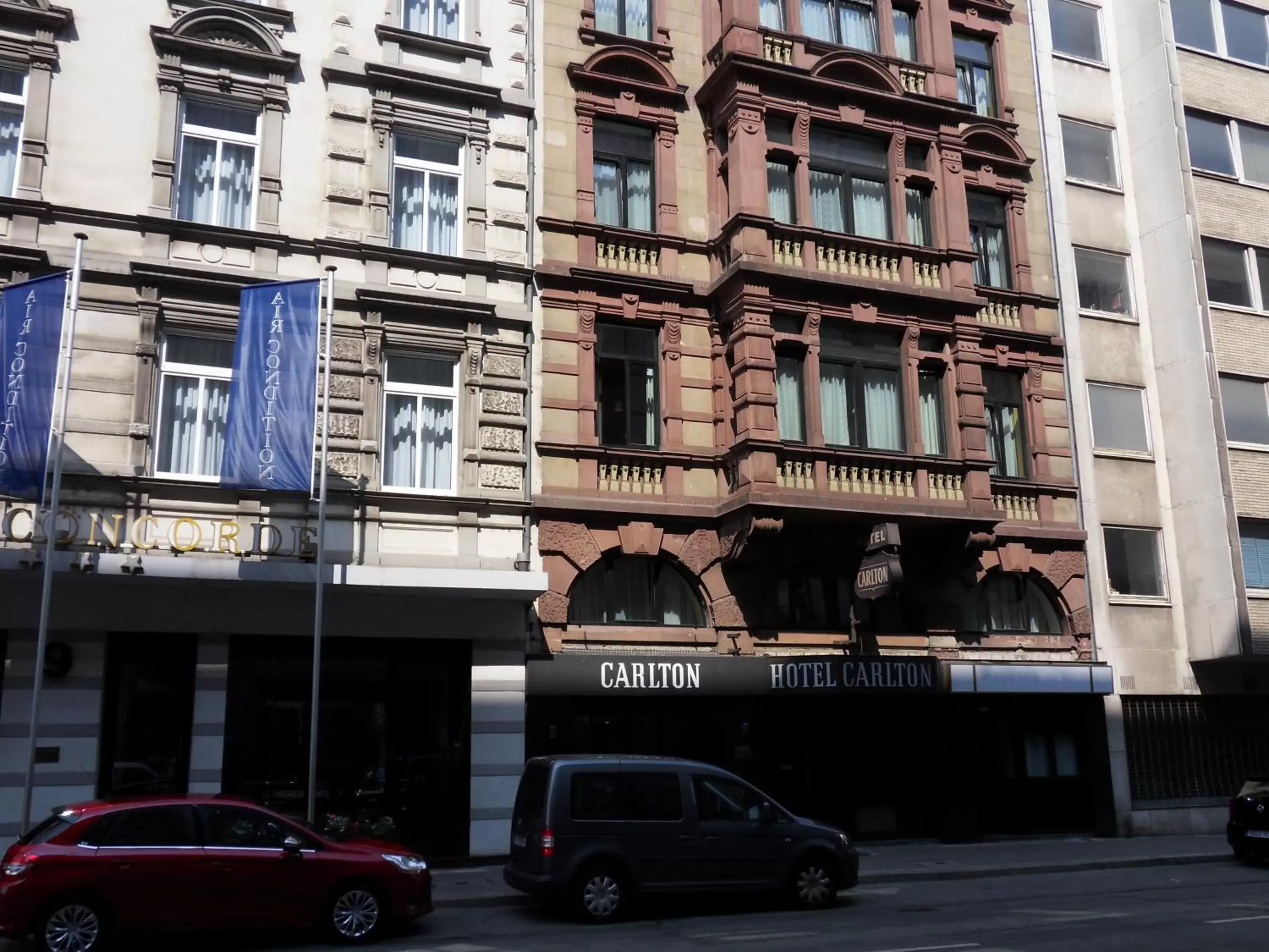 Facade/entrance in Carlton Hotel Facade/entrance in Carlton Hotel