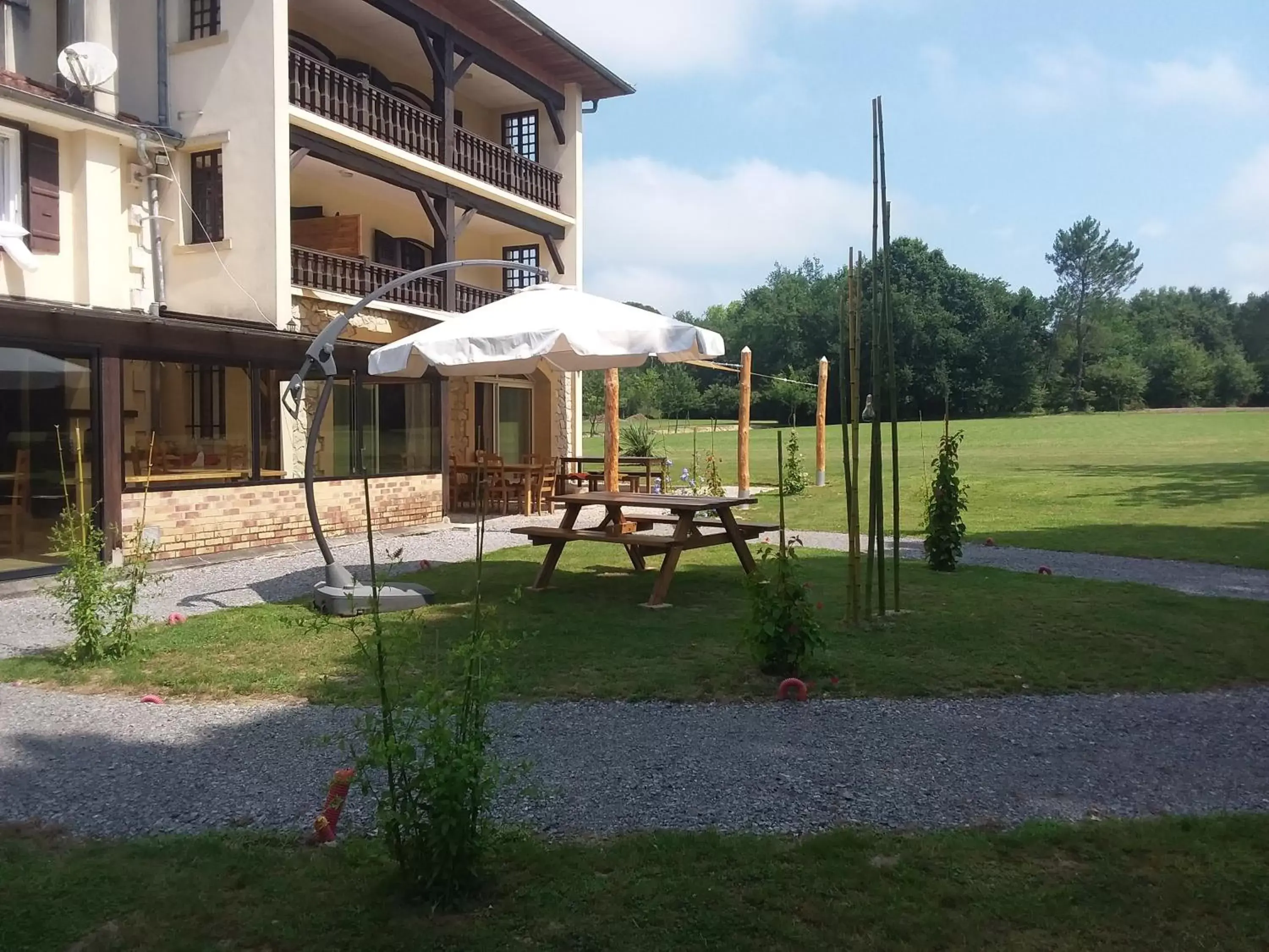 Property building, Garden in maison d'hôtes labastide