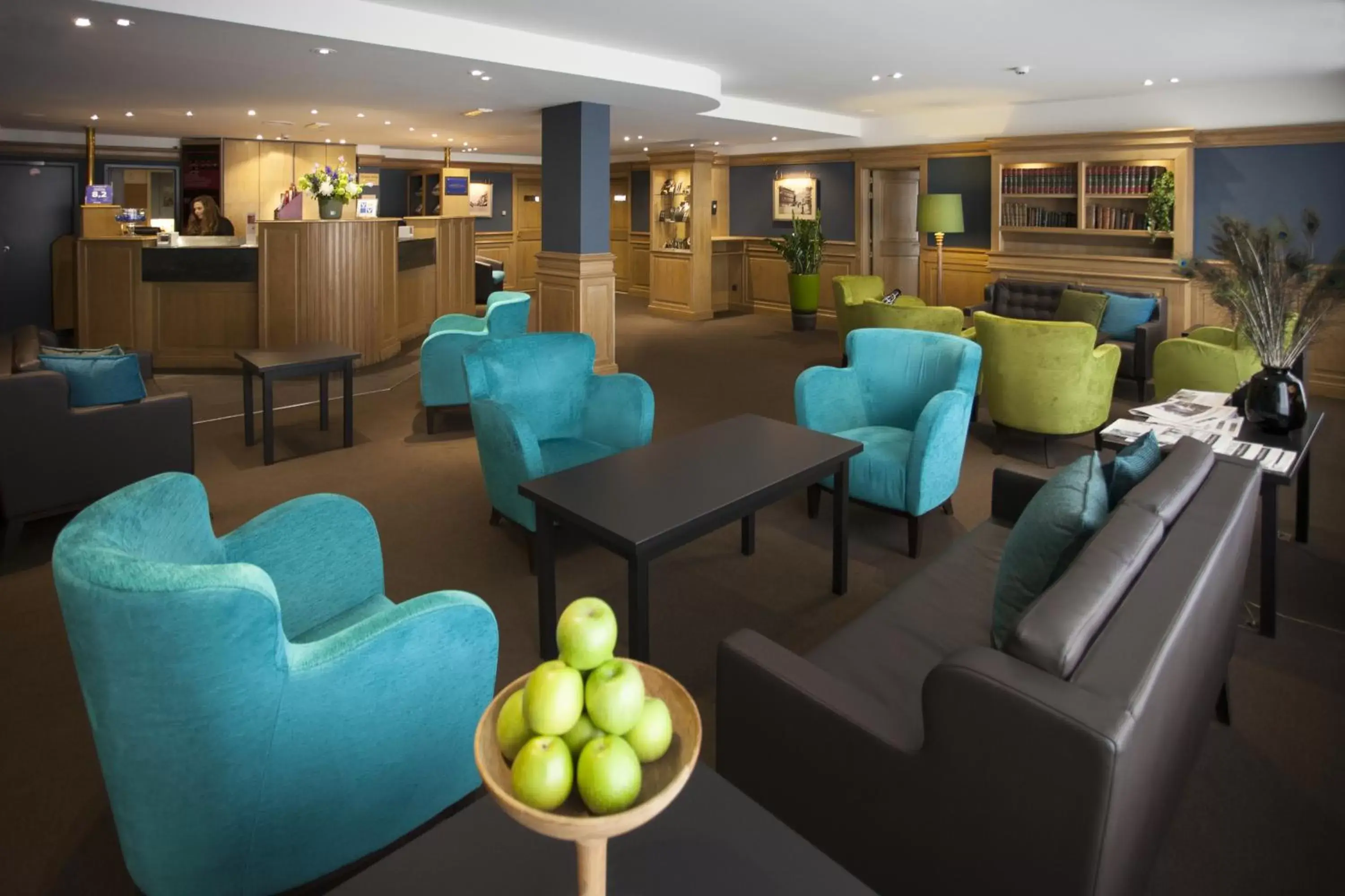 Lobby or reception, Lounge/Bar in Theater Hotel