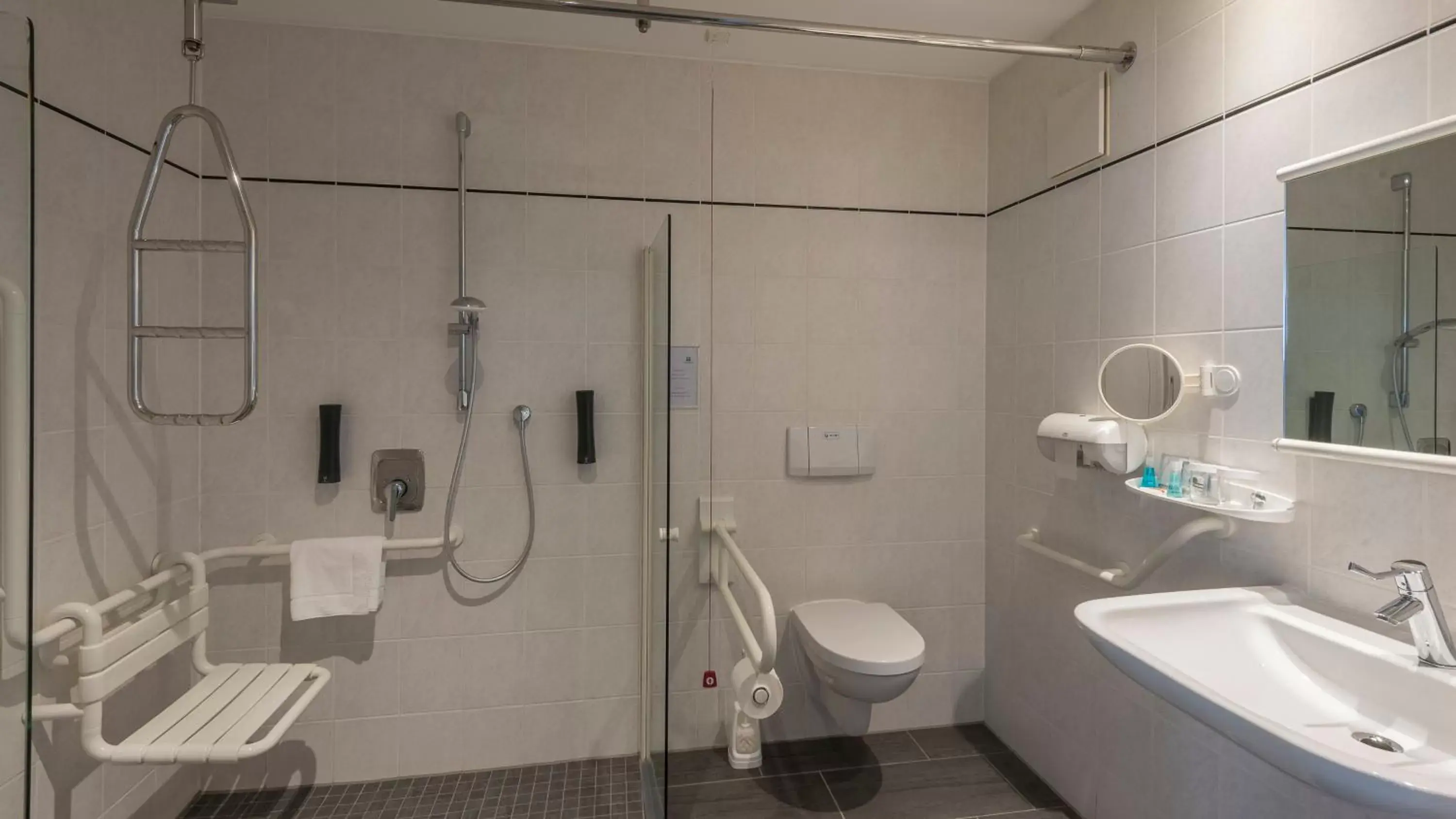 Bathroom in Holiday Inn Munich Unterhaching, an IHG Hotel