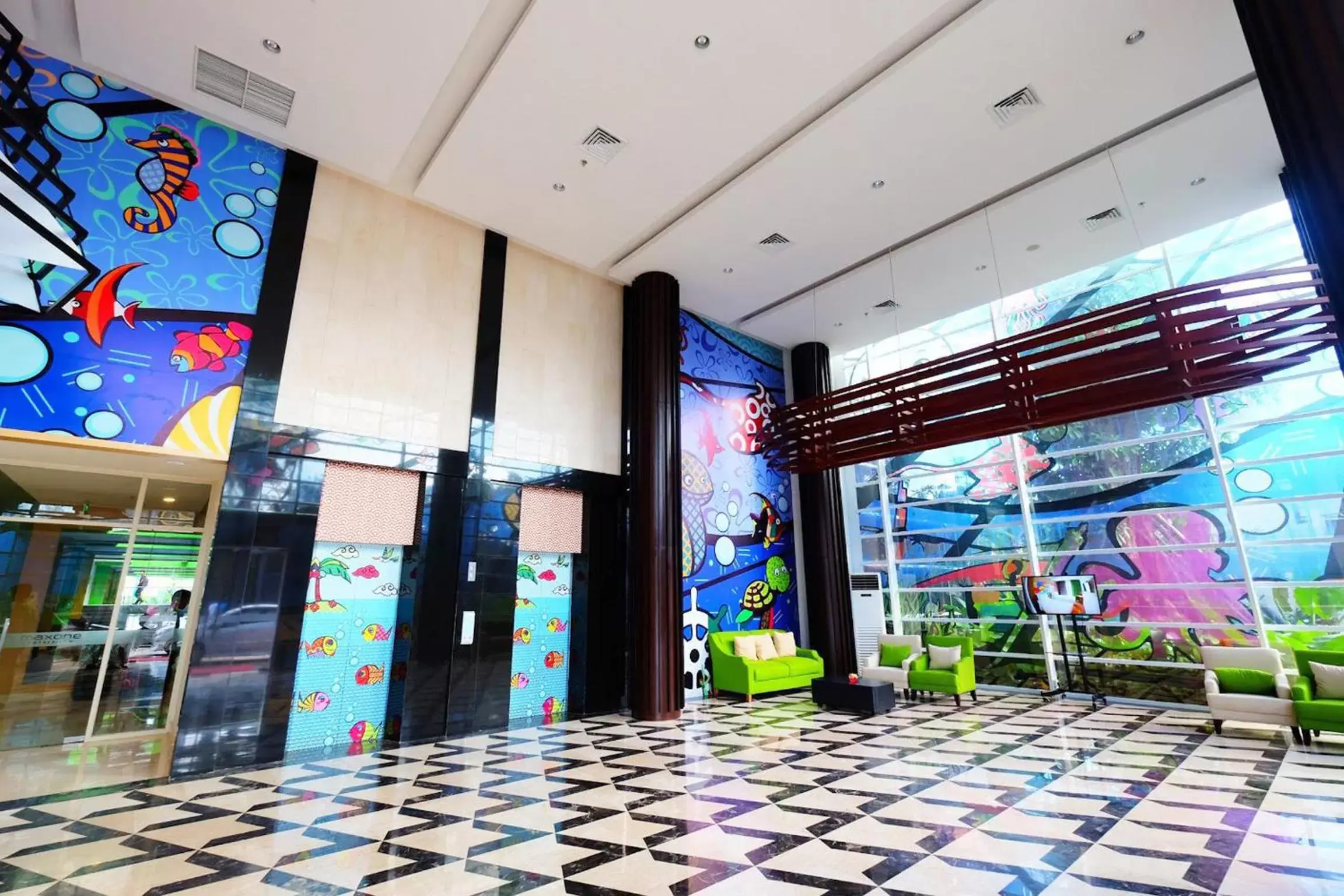 Lobby or reception, Kid's Club in MaxOneHotels at Resort Makassar