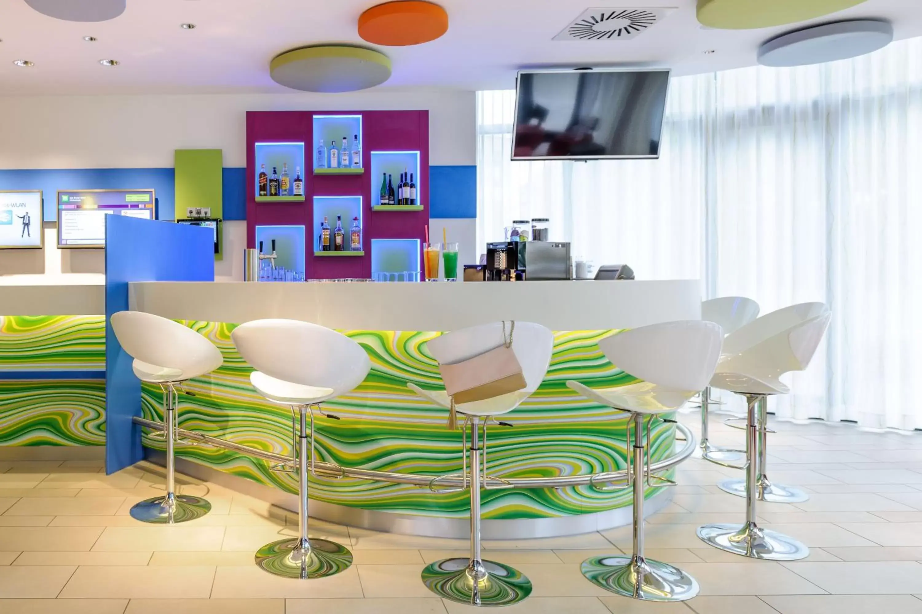 Lounge or bar in Ibis Styles Hildesheim Lounge or bar in Ibis Styles Hildesheim