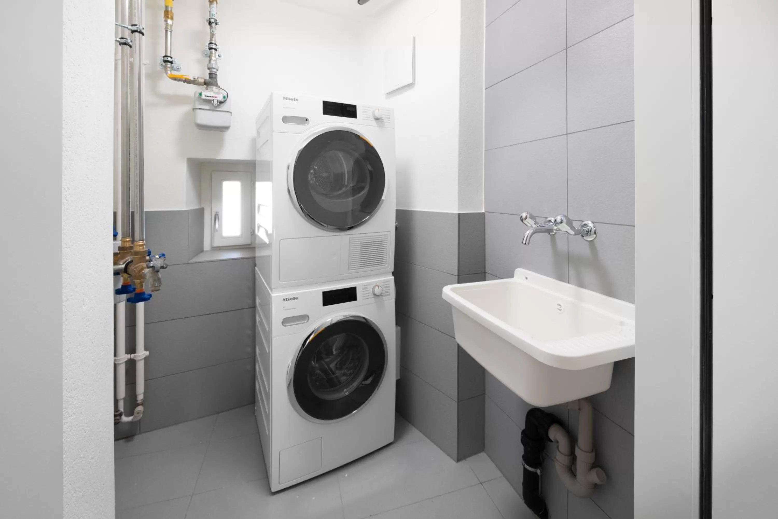 laundry in The Studios Montreux - Swiss Hotel Apartments