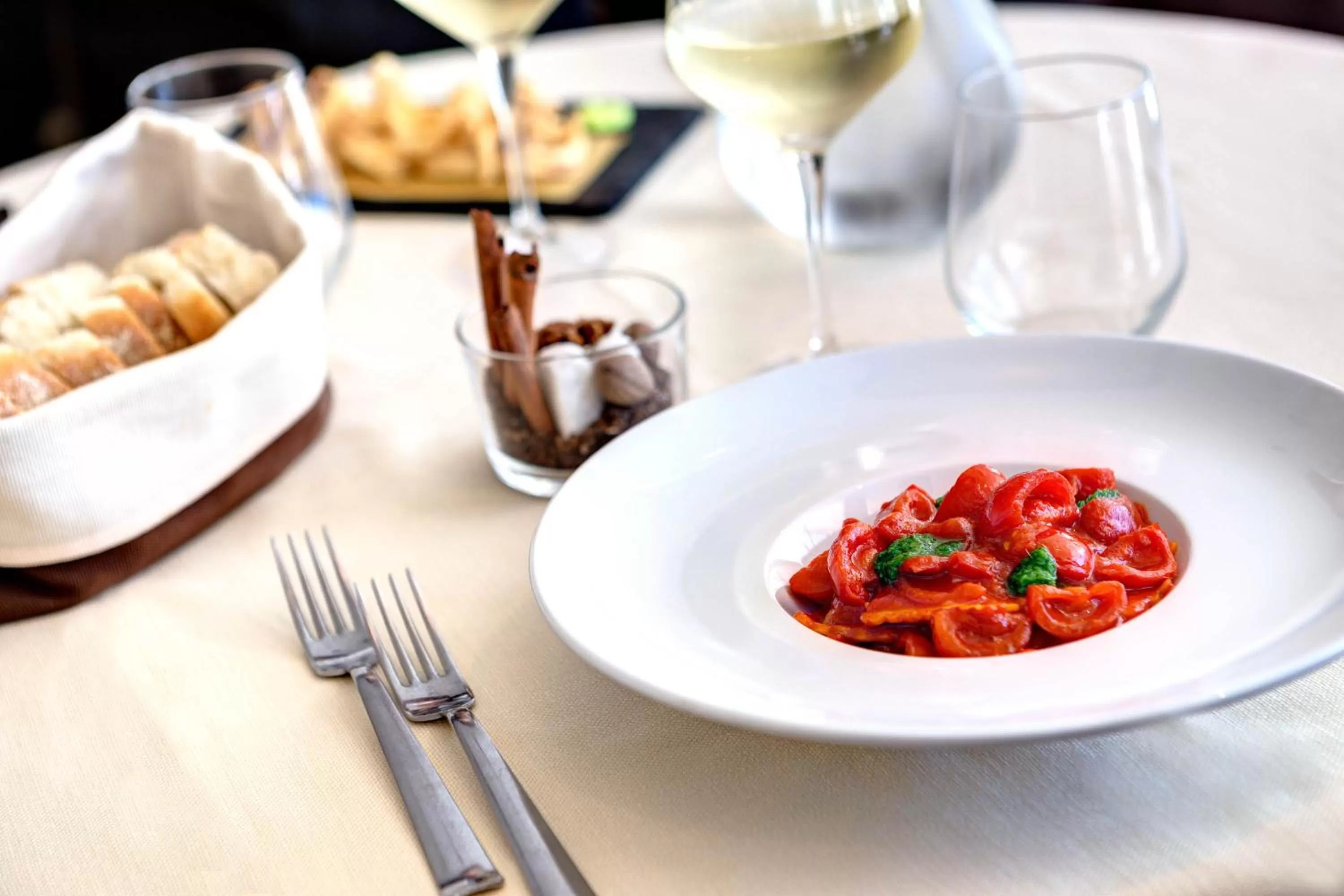 Meals in iH Hotels Roma Z3