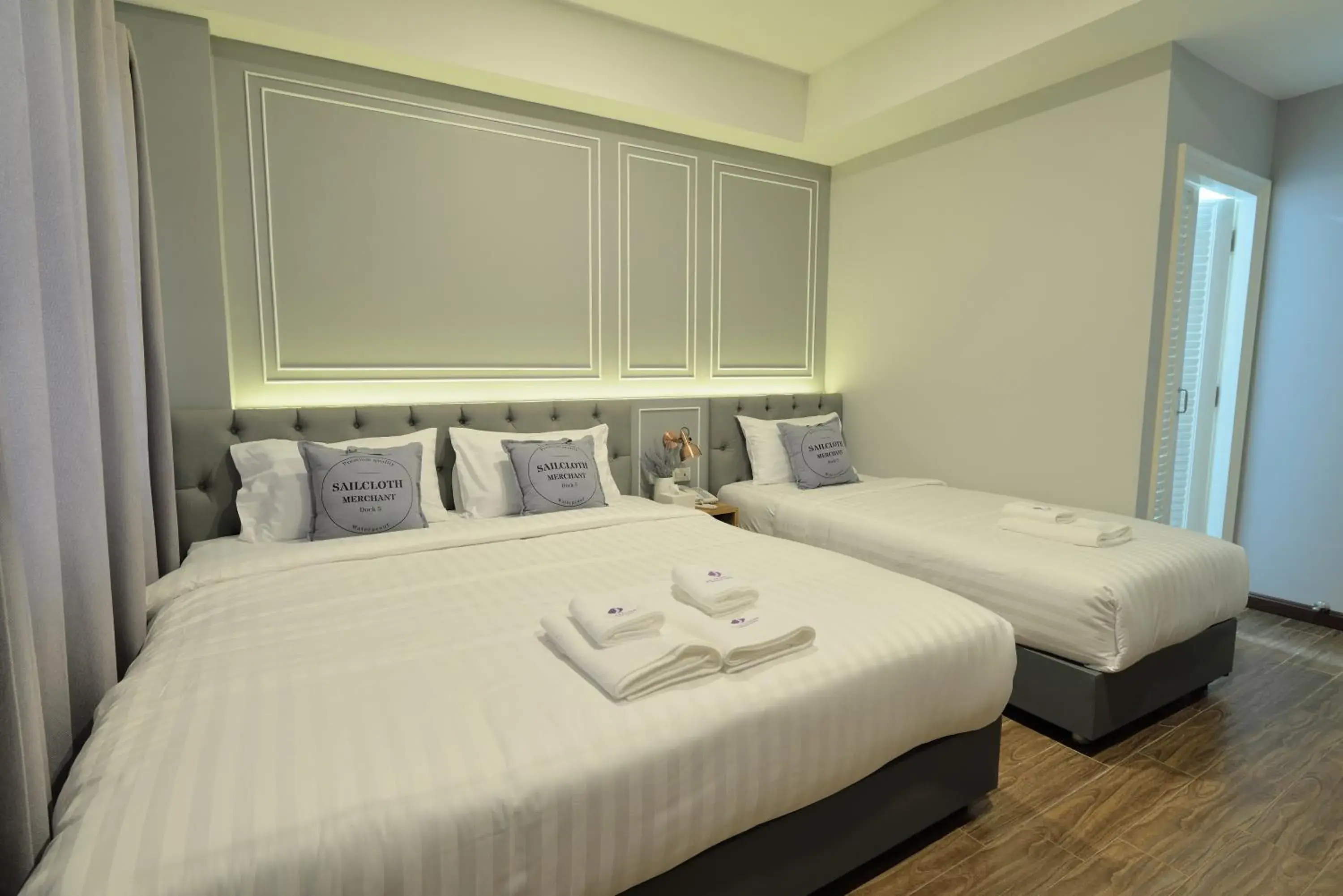 Bedroom, Bed in De Lavender Bangkok Hotel