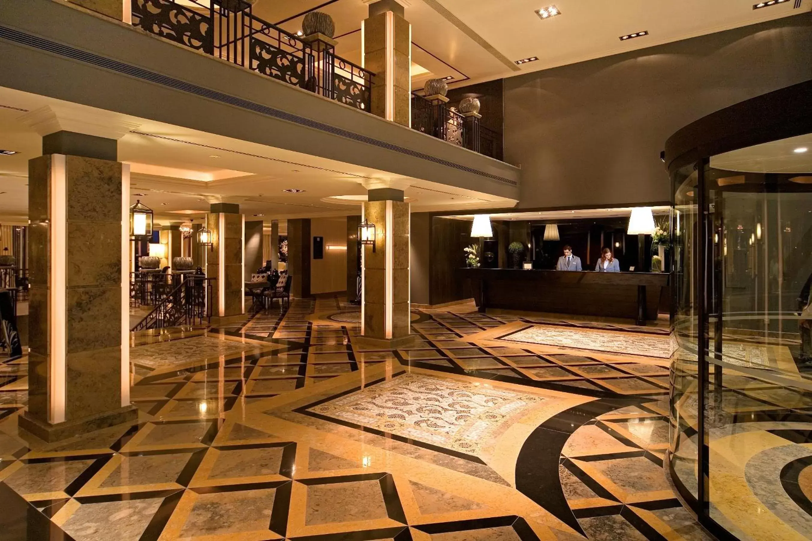 Staff, Lobby/Reception in Grande Real Villa Itália Hotel & Spa