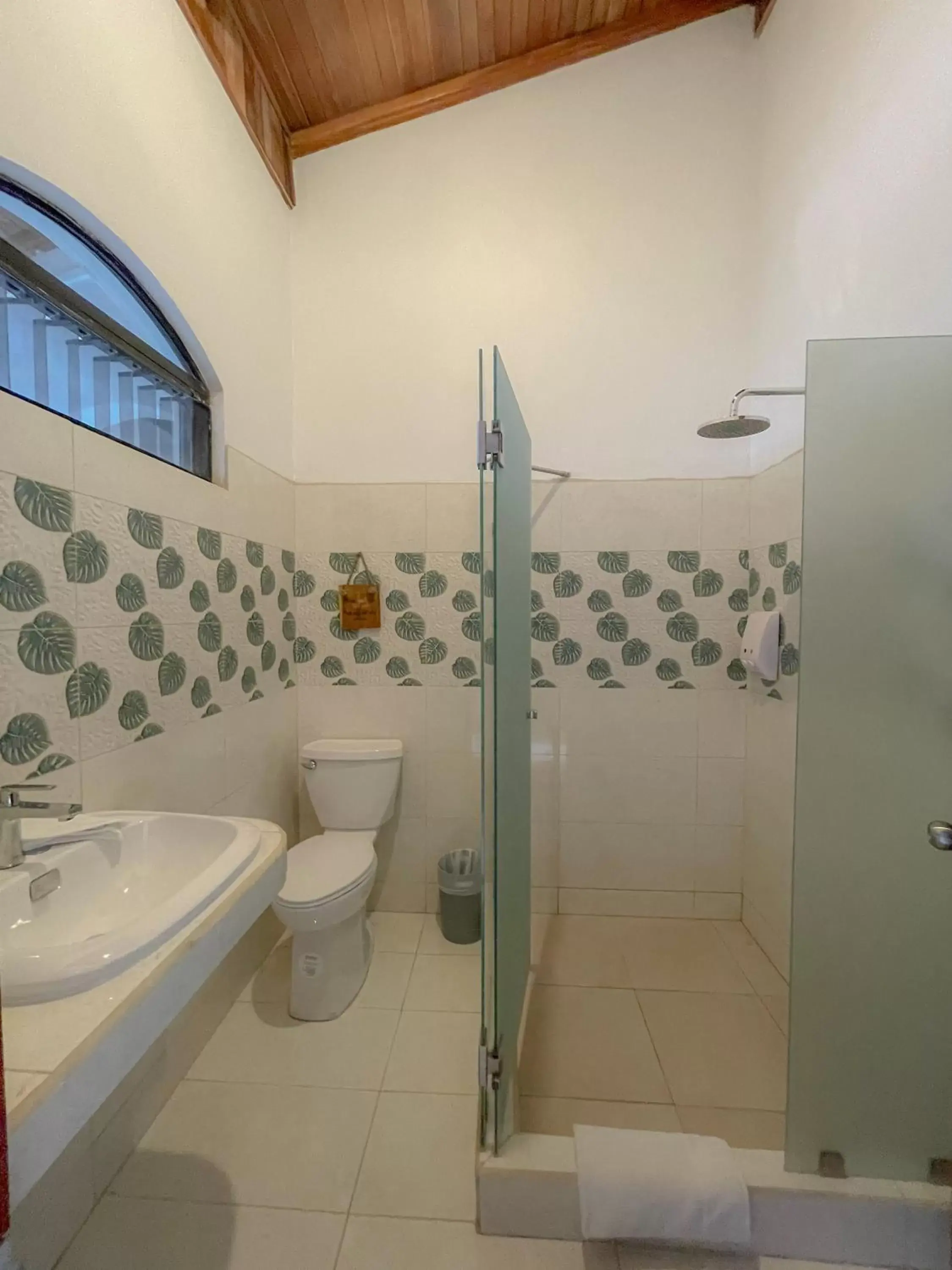 Bathroom in Hotel Mar Rey