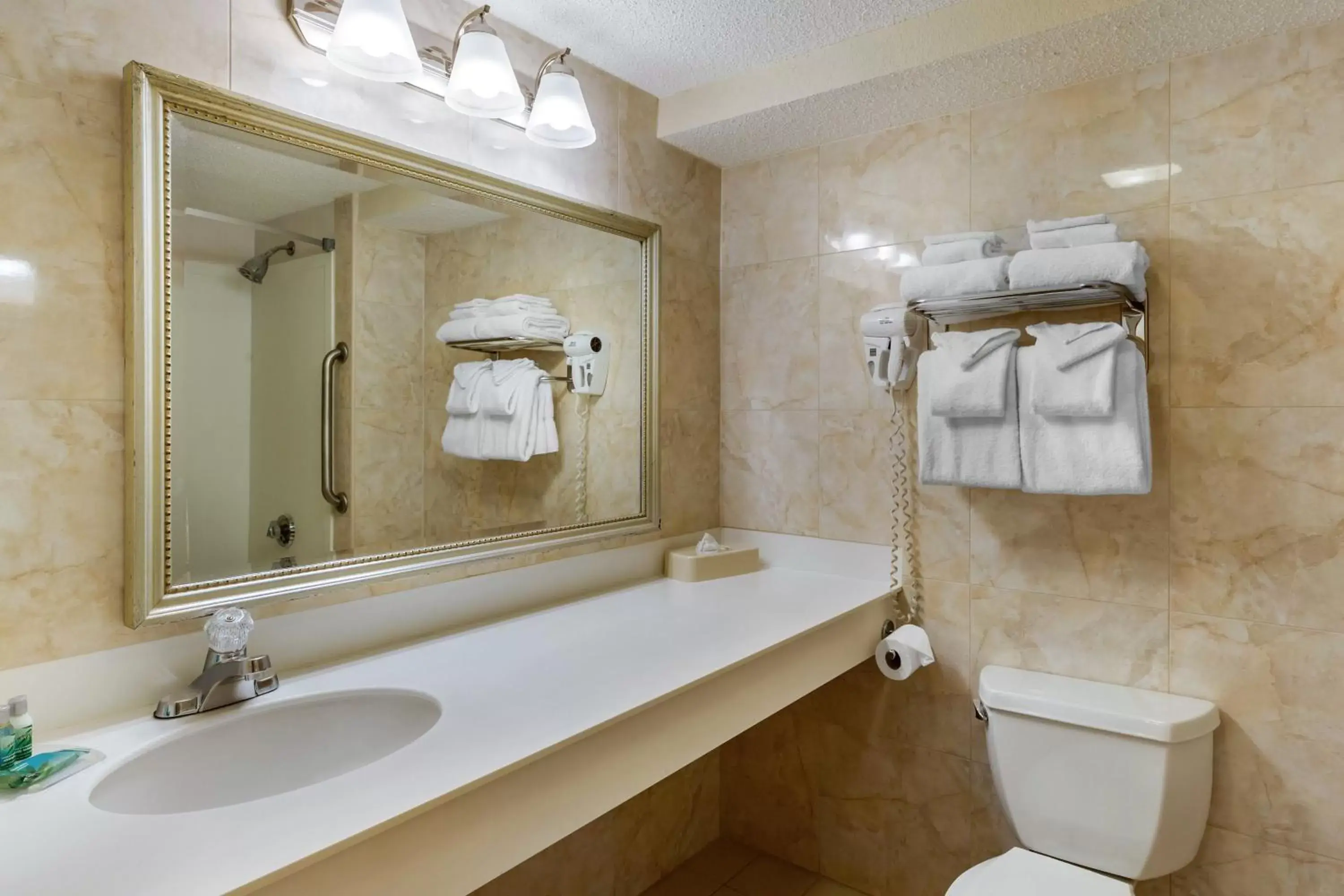 Shower, Bathroom in Atlantic Beach Hotel Newport