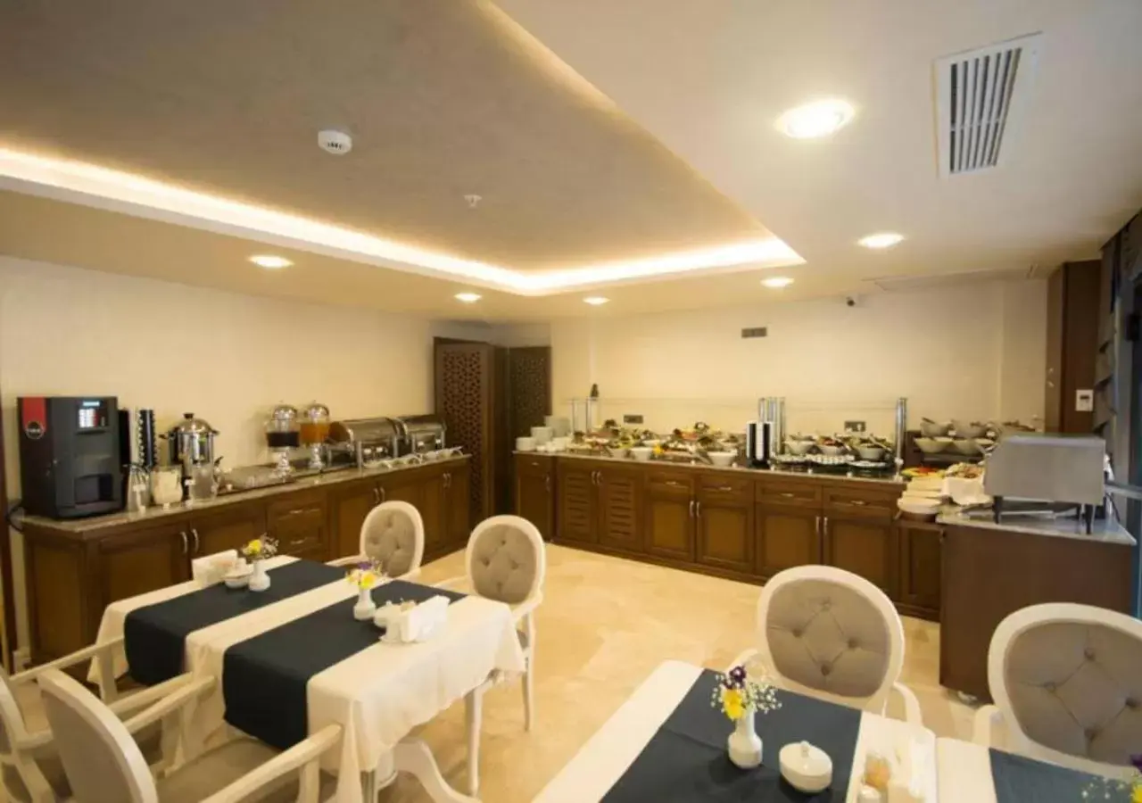 Restaurant/places to eat in Antusa Palace Hotel & Spa Restaurant/places to eat in Antusa Palace Hotel & Spa