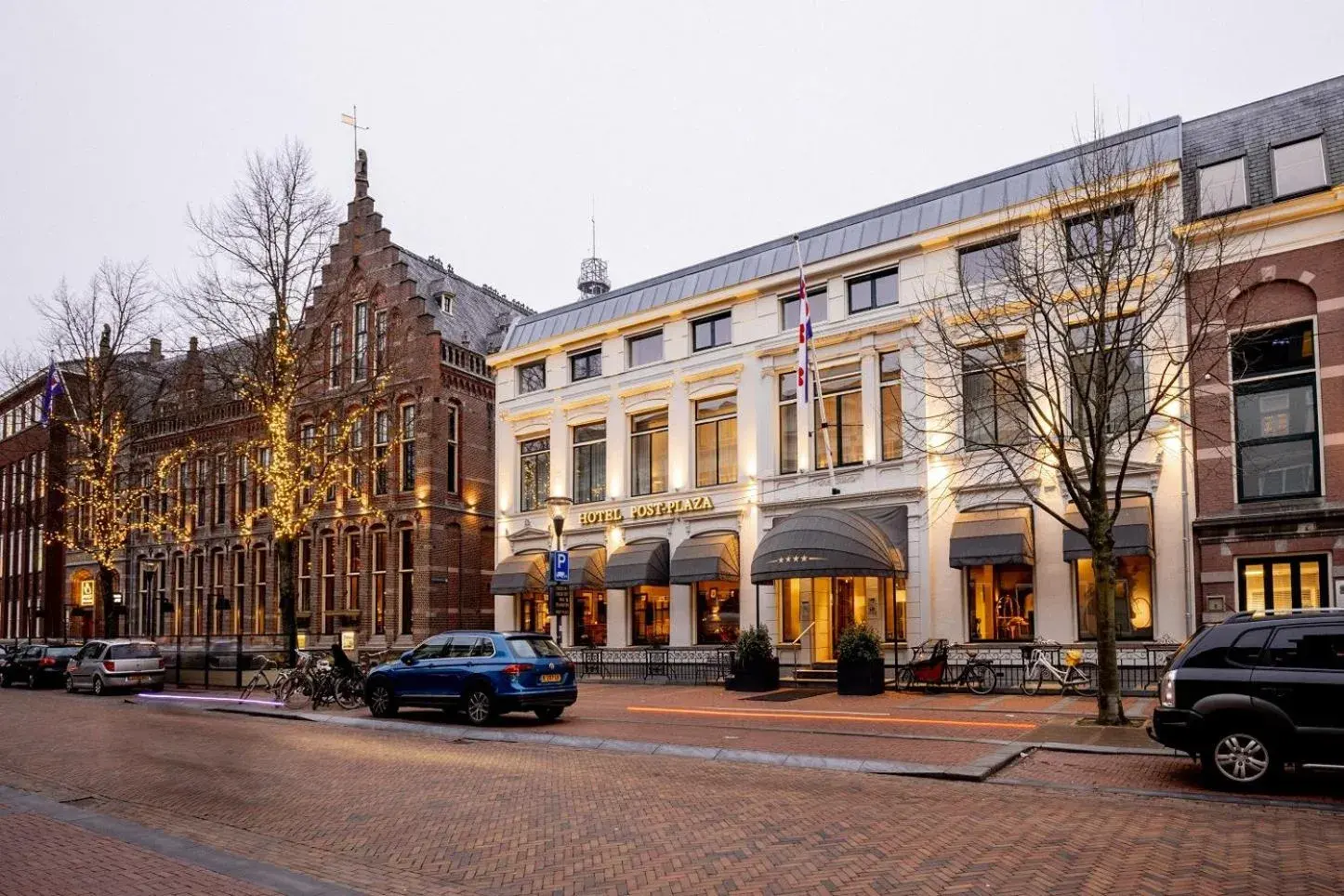 Property Building in Post-Plaza Hotel & Grand Café